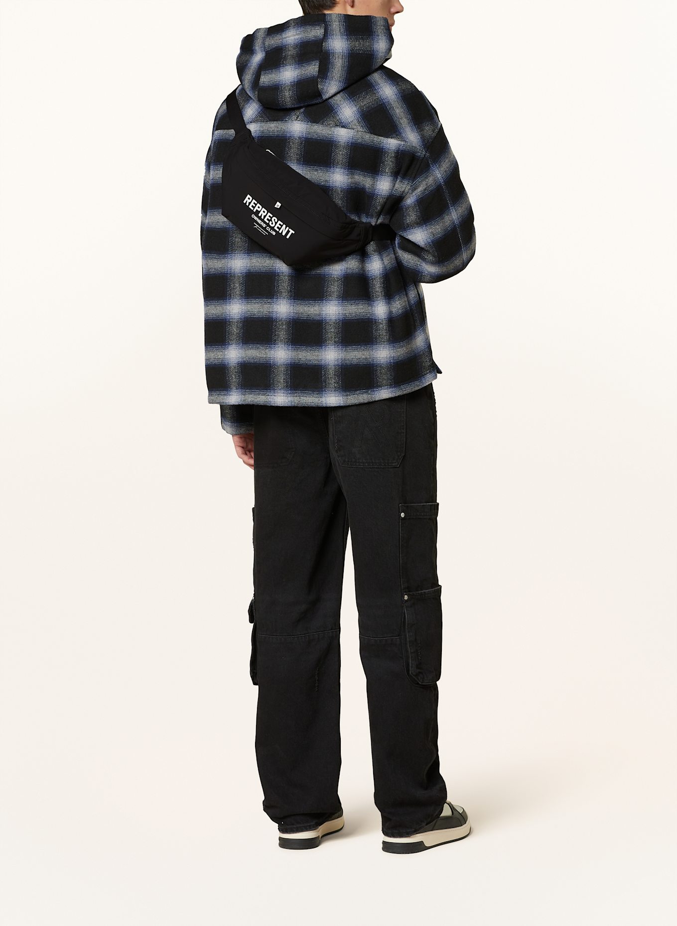 REPRESENT Umhängetasche: SCHWARZ