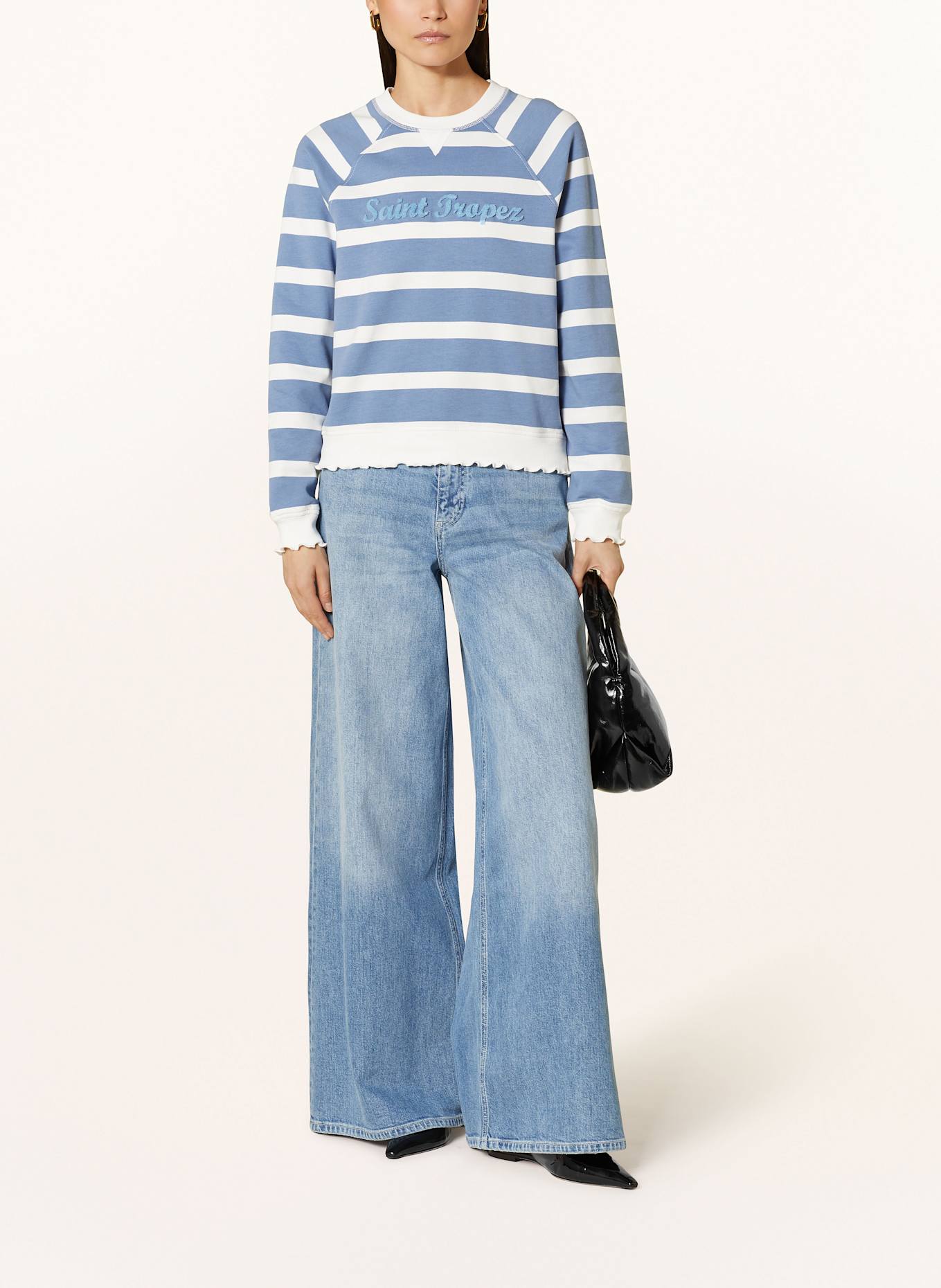 Rich & Royal Sweatshirt: Gestuz T-shirt blu con scritta "Tainted"