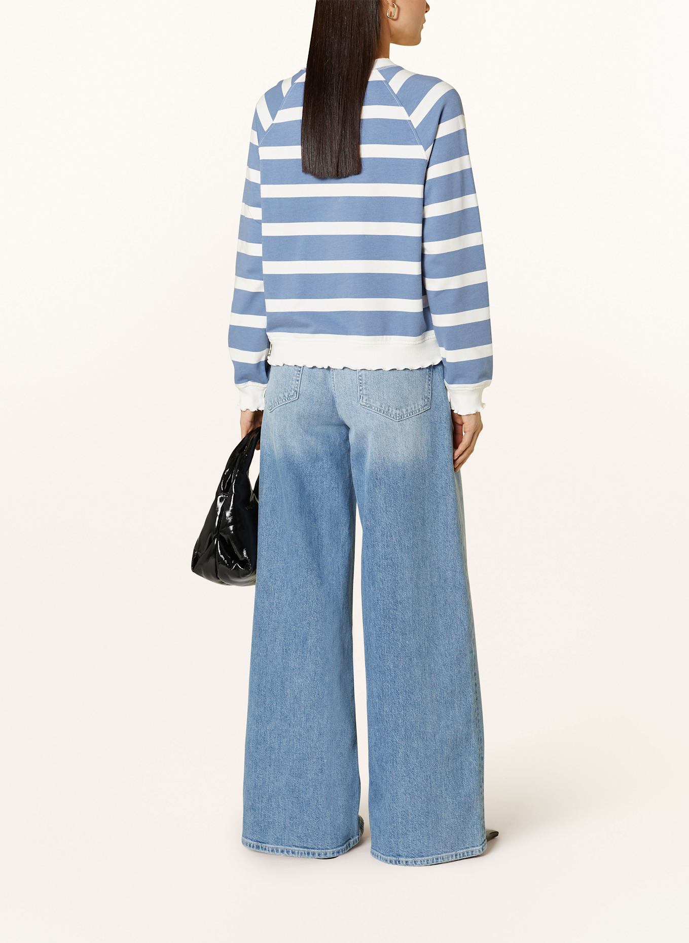 Rich & Royal Sweatshirt: Gestuz T-shirt blu con scritta "Tainted"