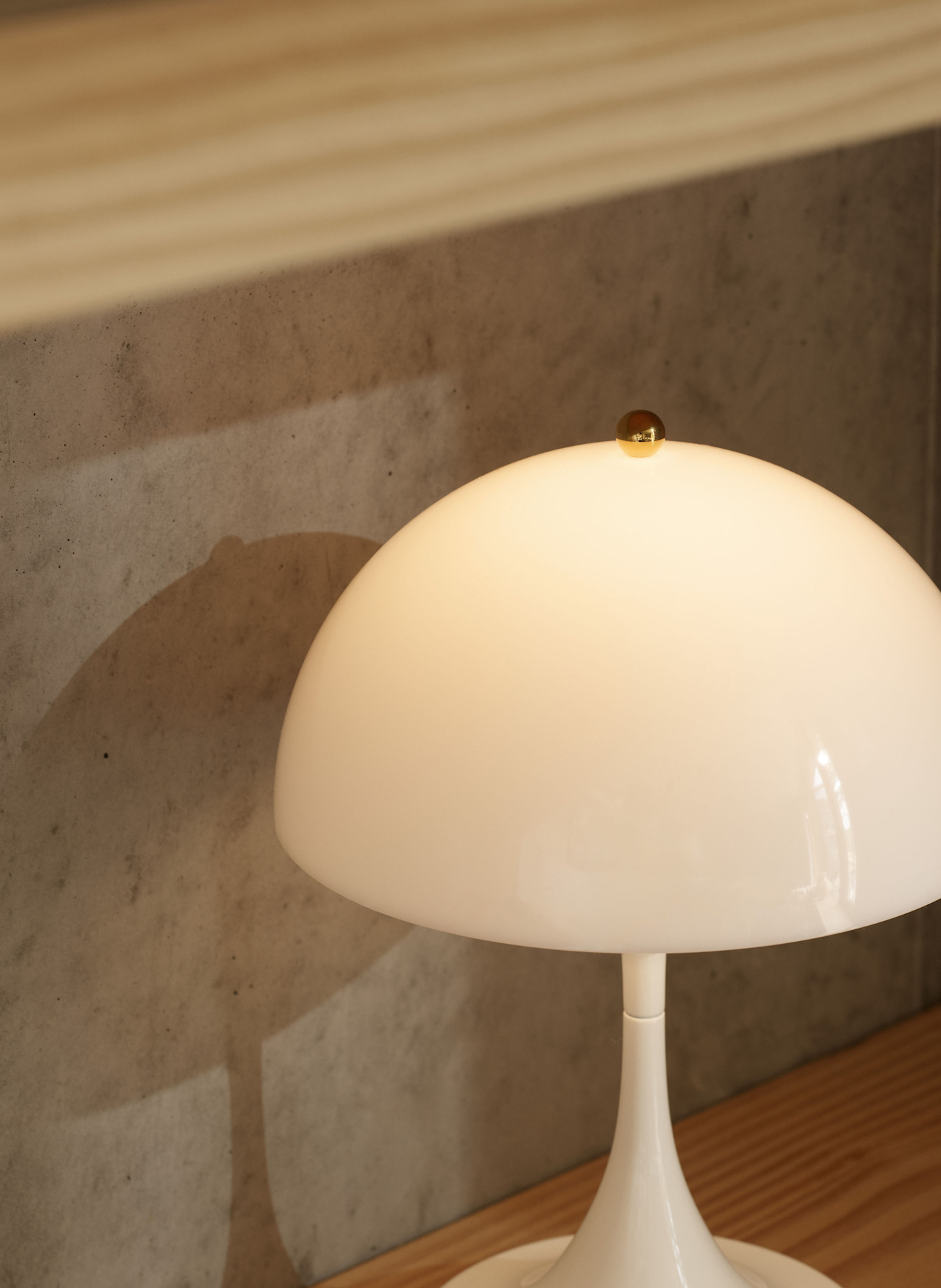 louis poulsen Tischleuchte 160 PORTABLE: CREME