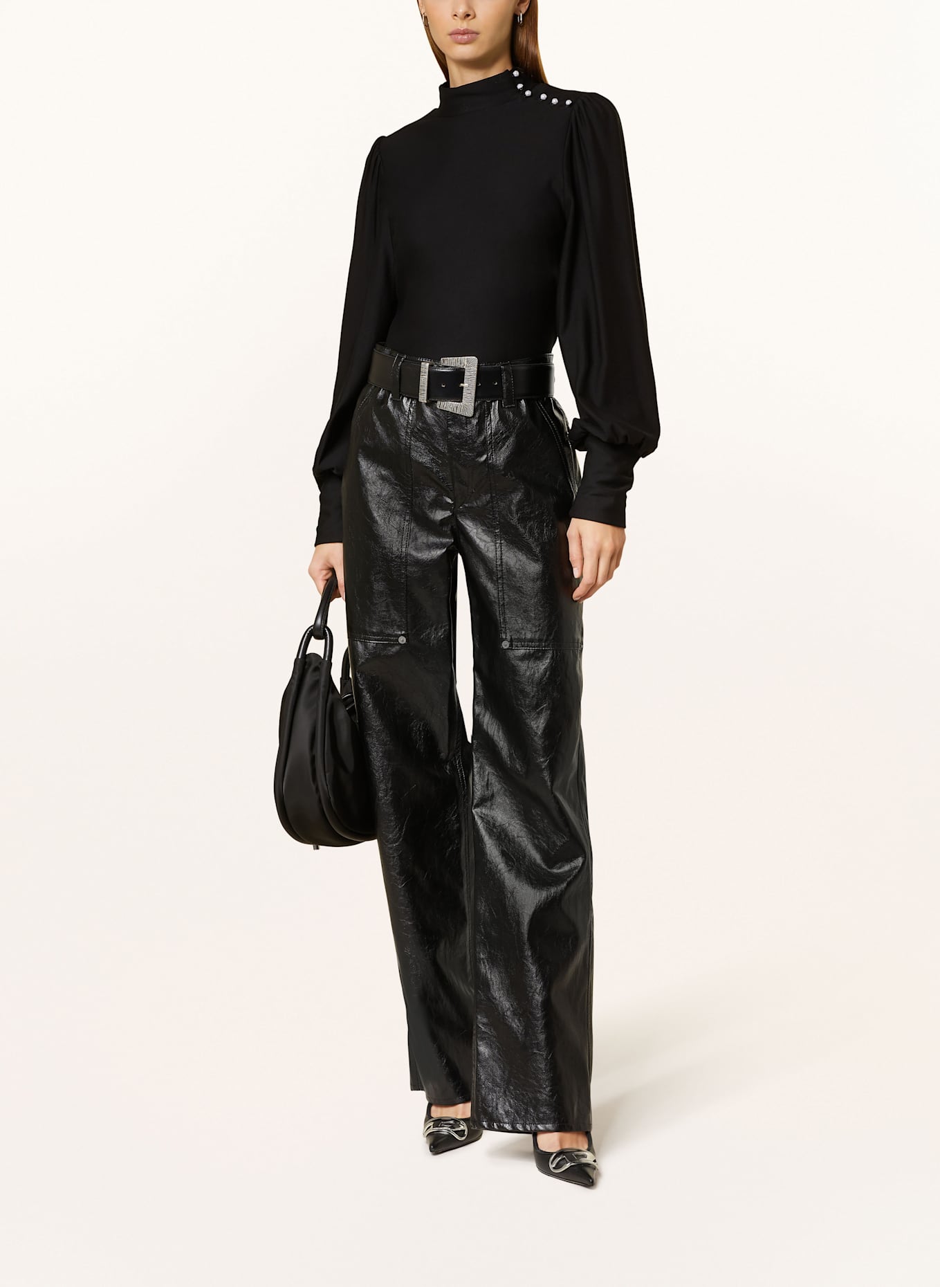 GESTUZ Halenka RIFAGZ: ČERNÁ