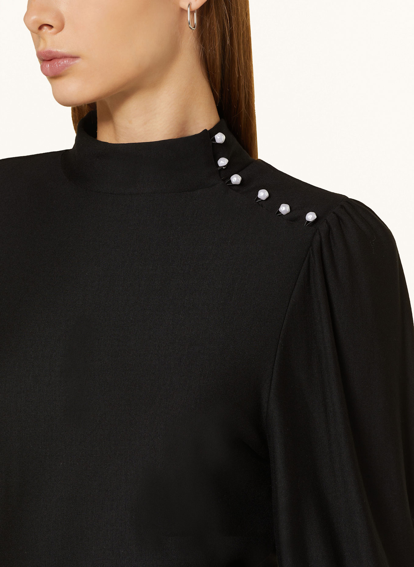 GESTUZ Halenka RIFAGZ: ČERNÁ