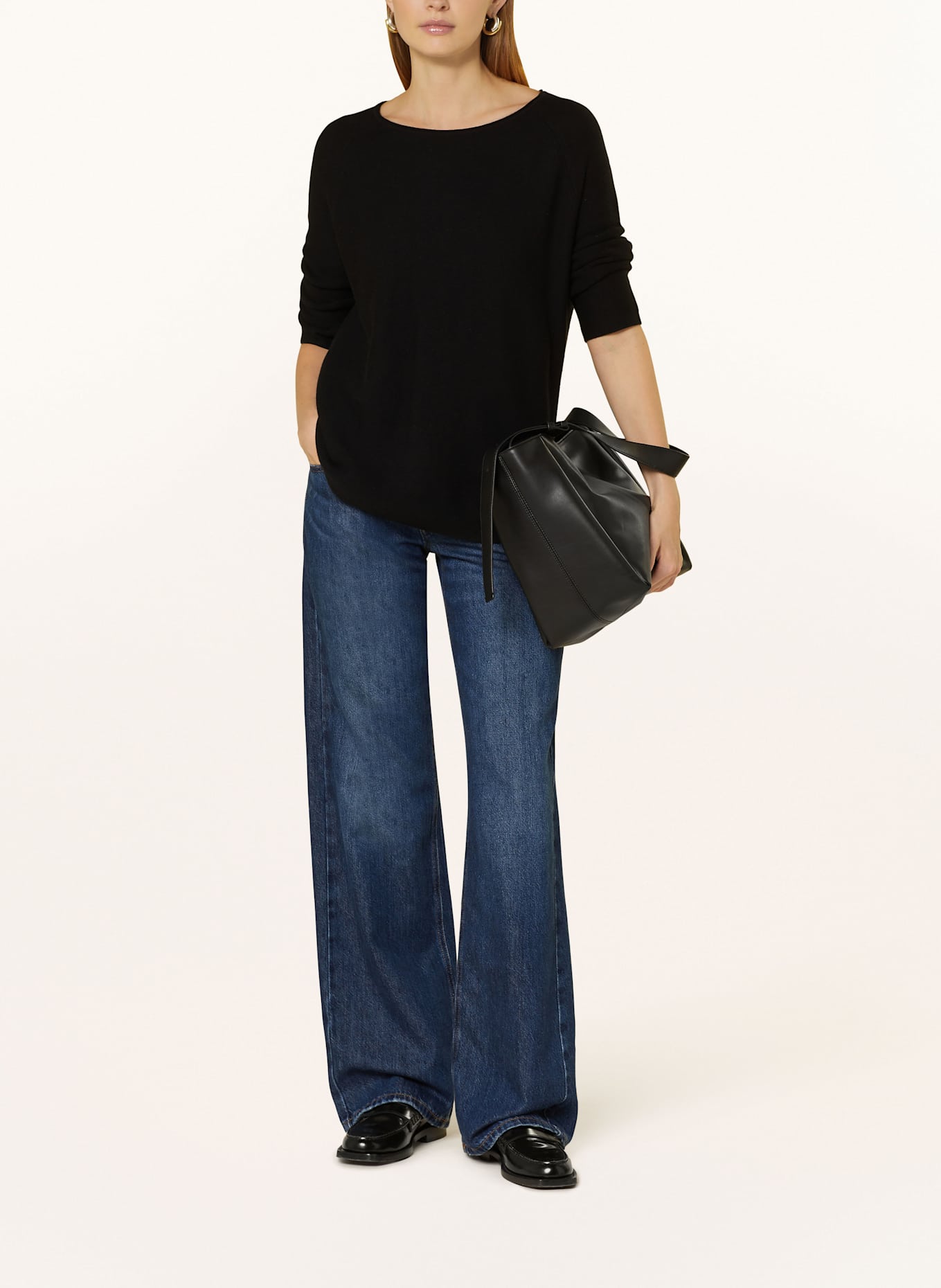 darling harbour Sweater: BLACK