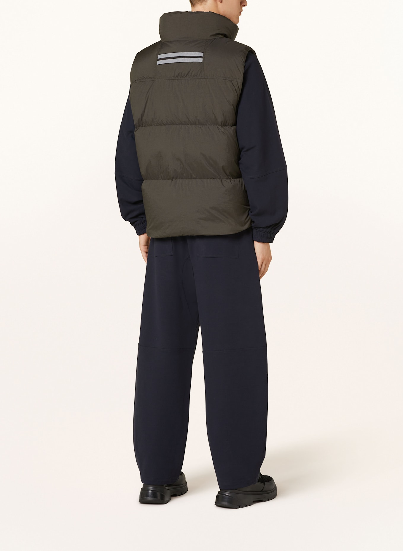 CANADA GOOSE Péřová vesta LAWRENCE: TMAVĚ ZELENÁ