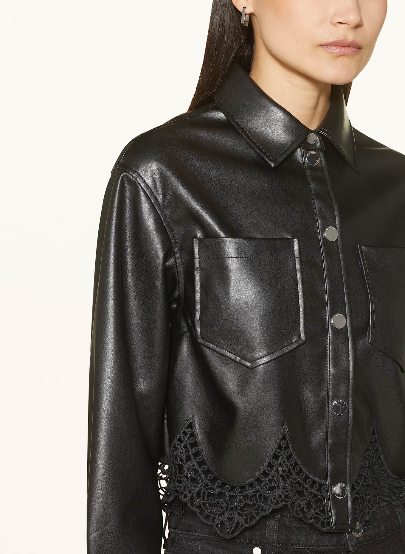 GUESS Hemdbluse CLOTHILDE in Lederoptik: SCHWARZ