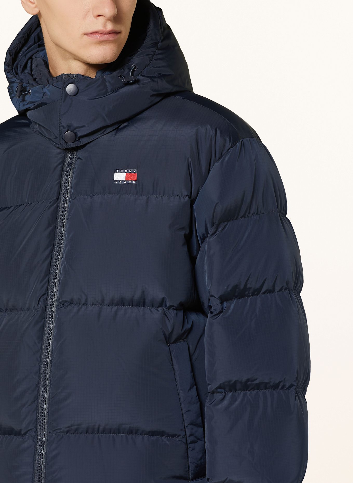 TOMMY JEANS Daunenjacke ALASKA mit abnehmbarer Kapuze: DUNKELBLAU