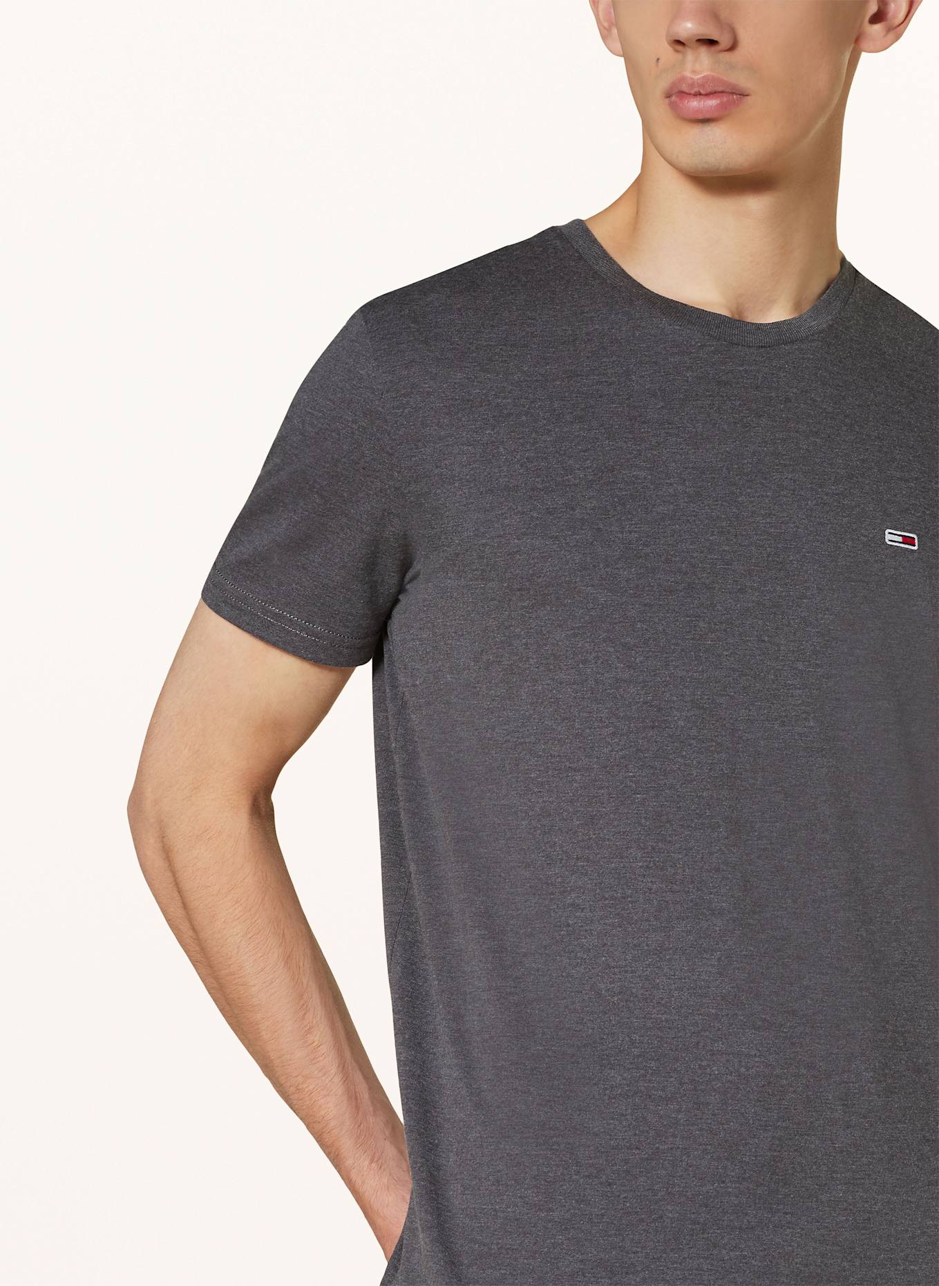 TOMMY JEANS T-Shirt: DUNKELGRAU