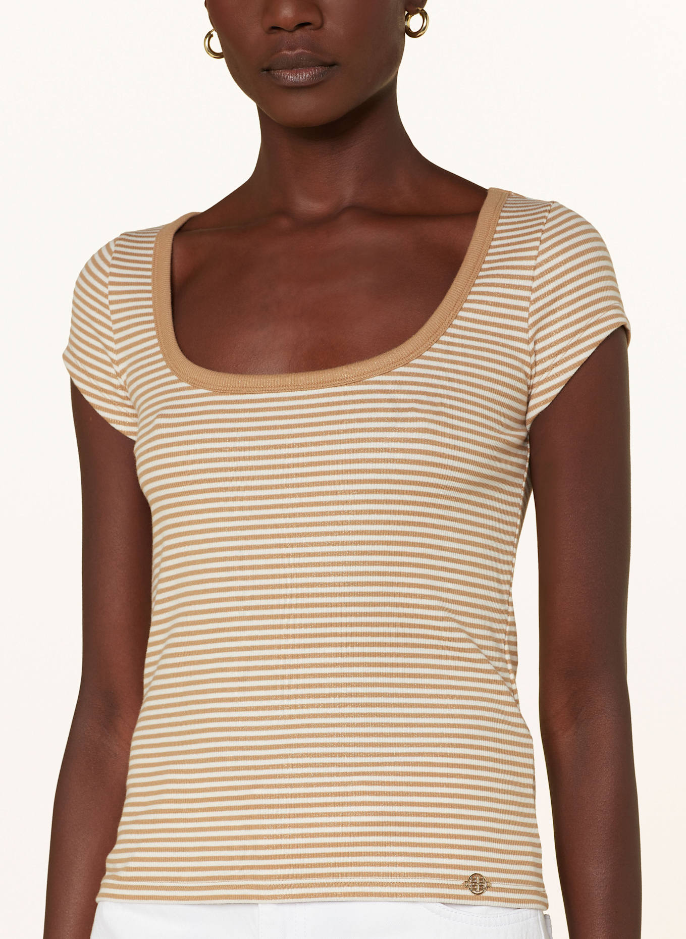 RIANI T-shirt: LIGHT BROWN/ WHITE/ GOLD