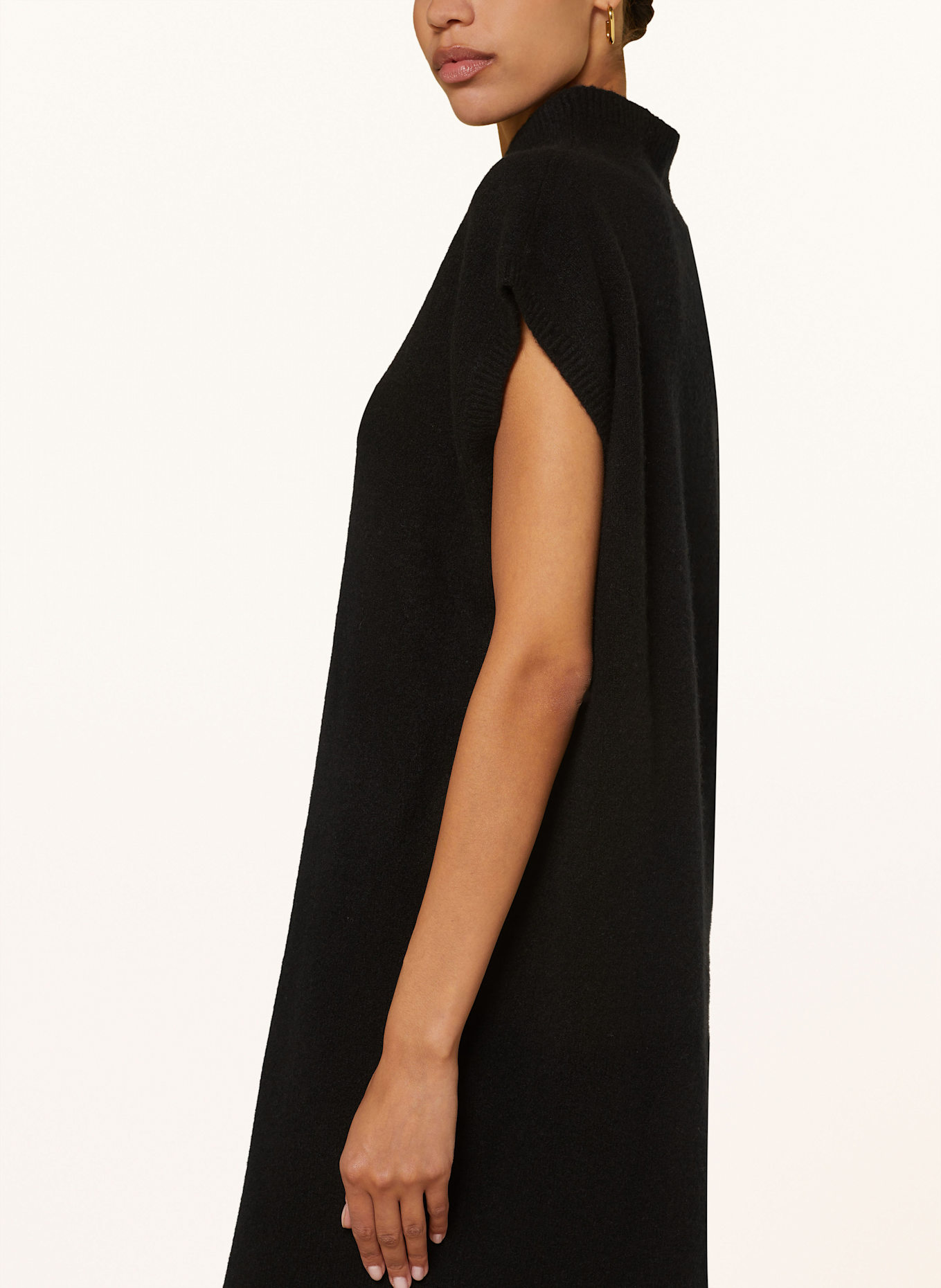 Filippa K Strickkleid: SCHWARZ