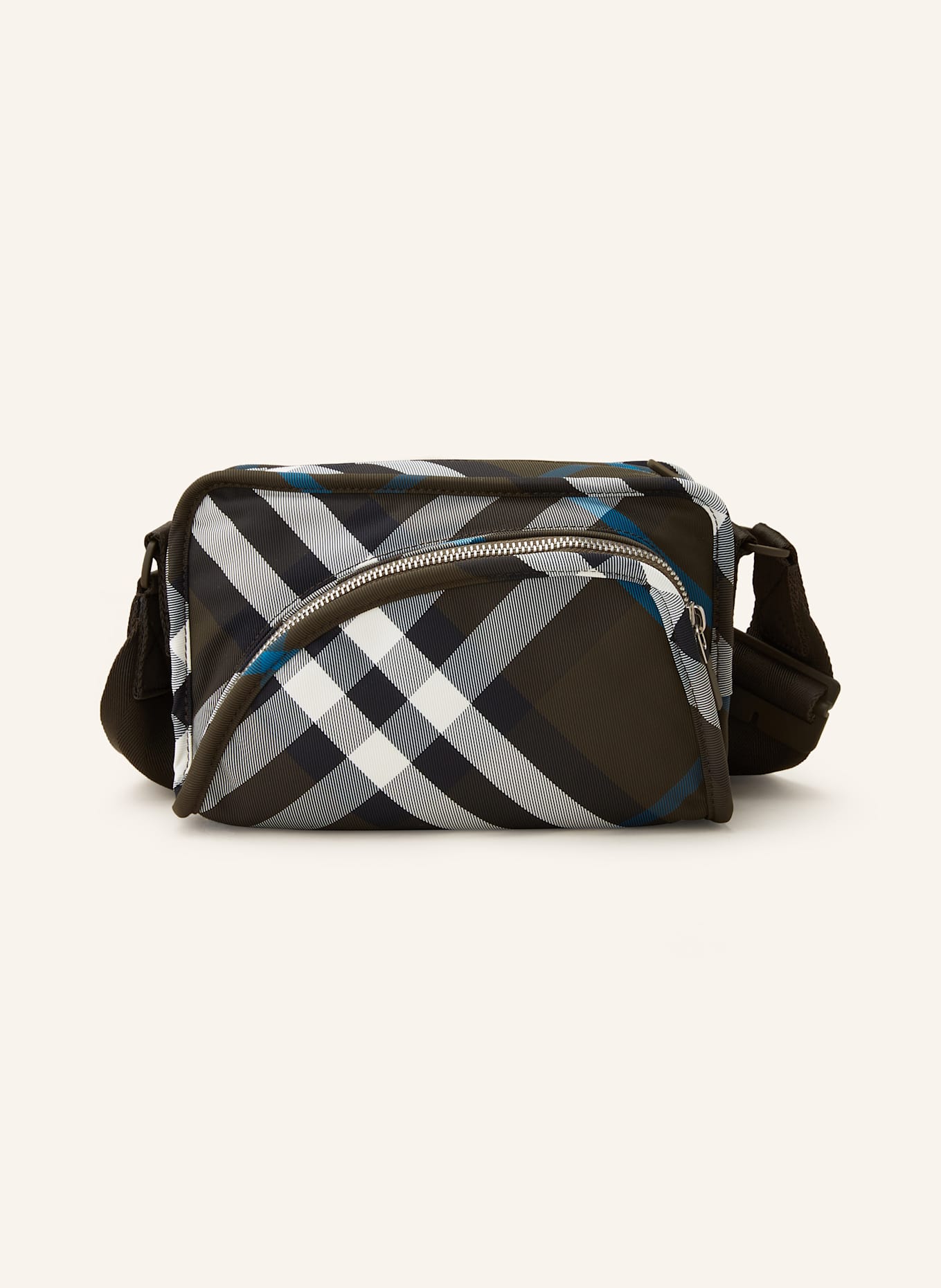 Burberry pouch discount