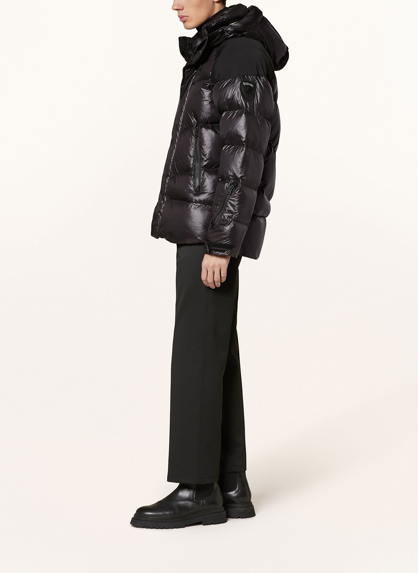 Blauer Steppjacke mit DUPONT™ SORONA®-Isolierung: SCHWARZ