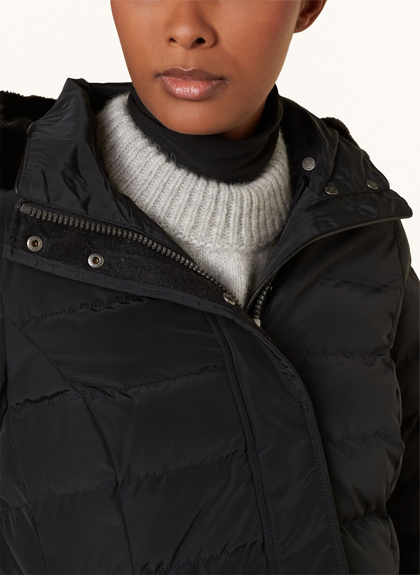 WELLENSTEYN Steppjacke SANTORIN SANT mit DUPONT™ SORONA®-Isolierung und abnehmbarem Kunstfell: DUNKELBLAU