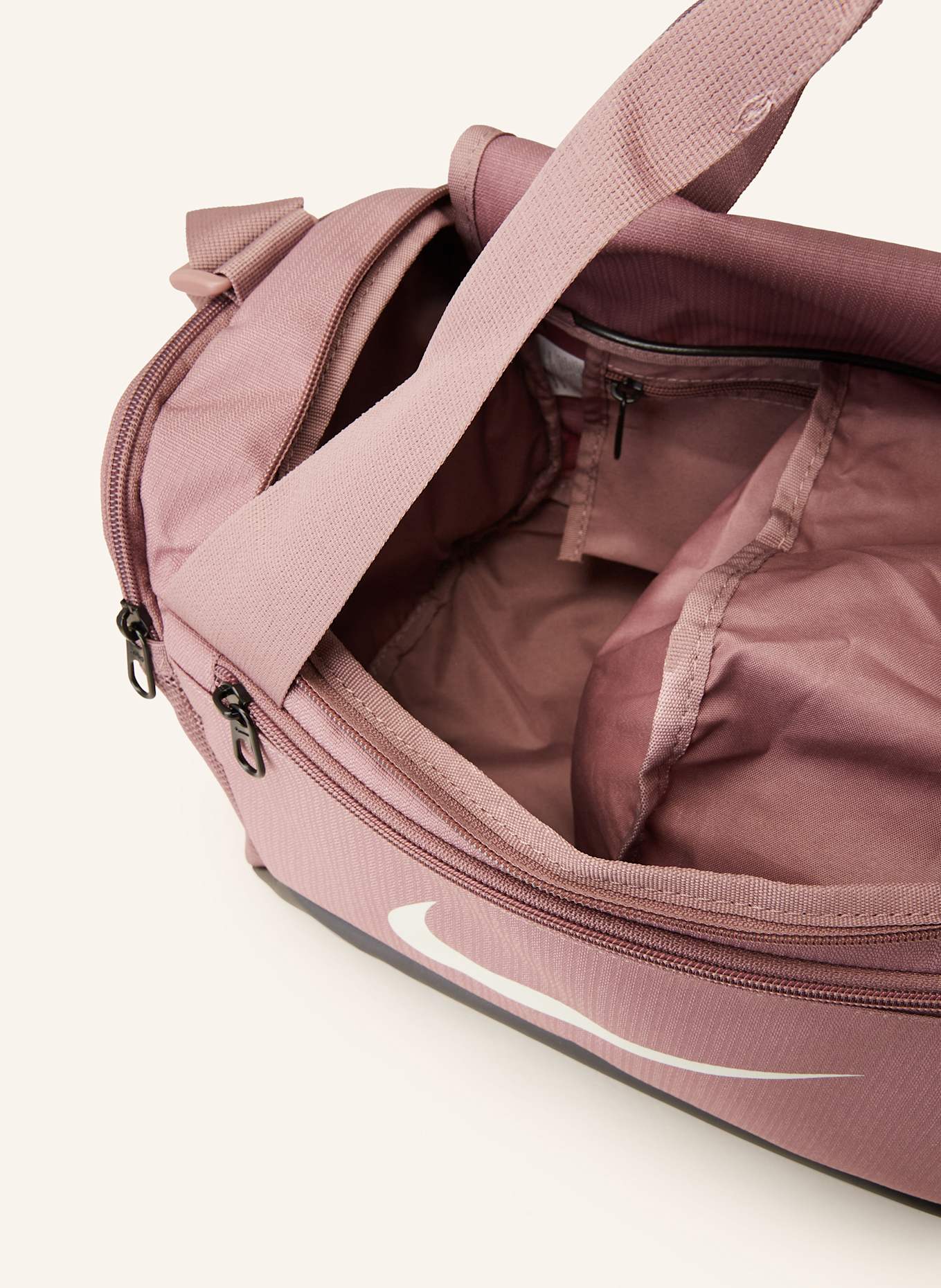 Nike gym bag xs clearance