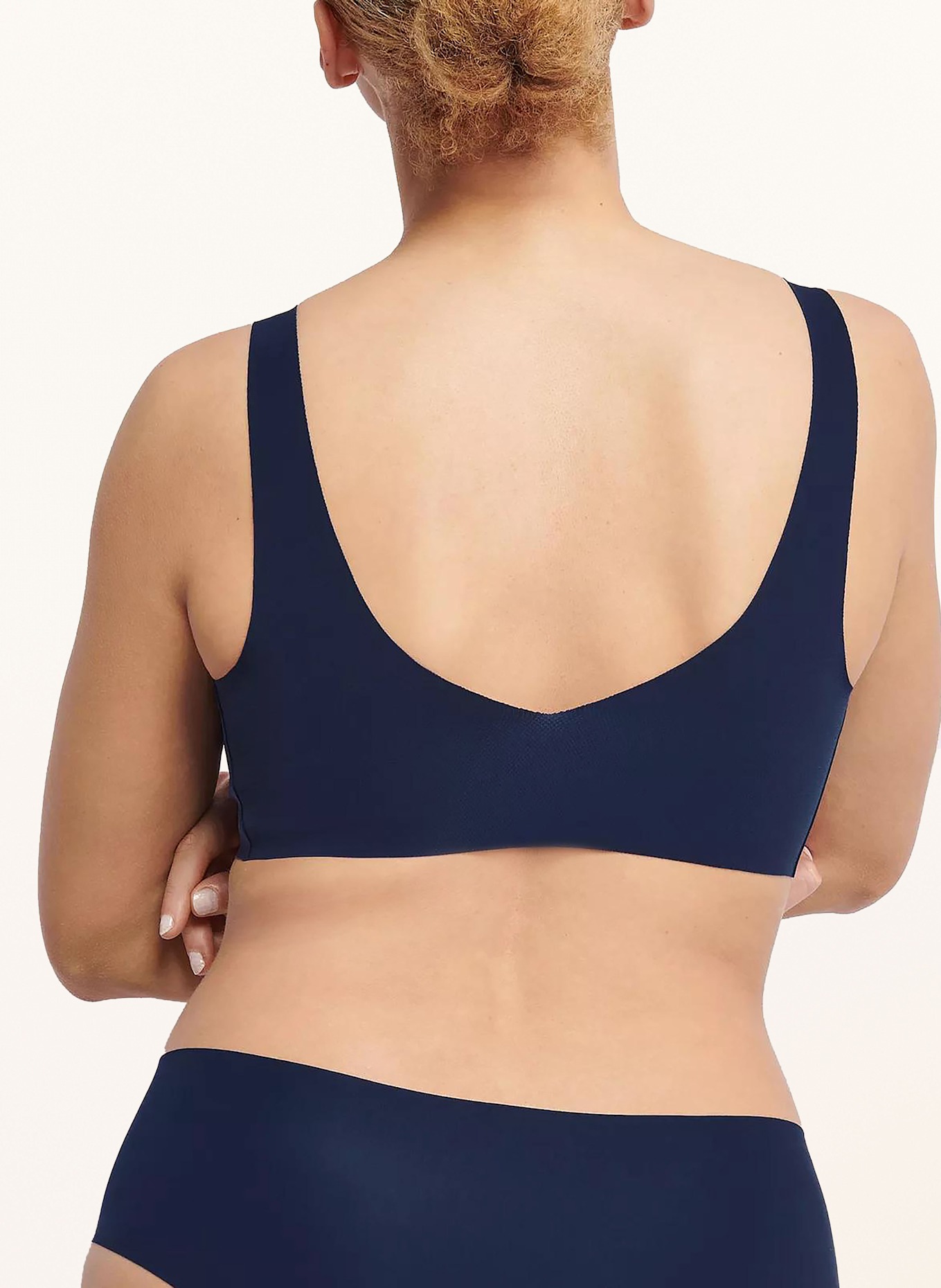 sloggi Bustier podprsenka ZERO FEEL 2.0: TMAVĚ MODRÁ