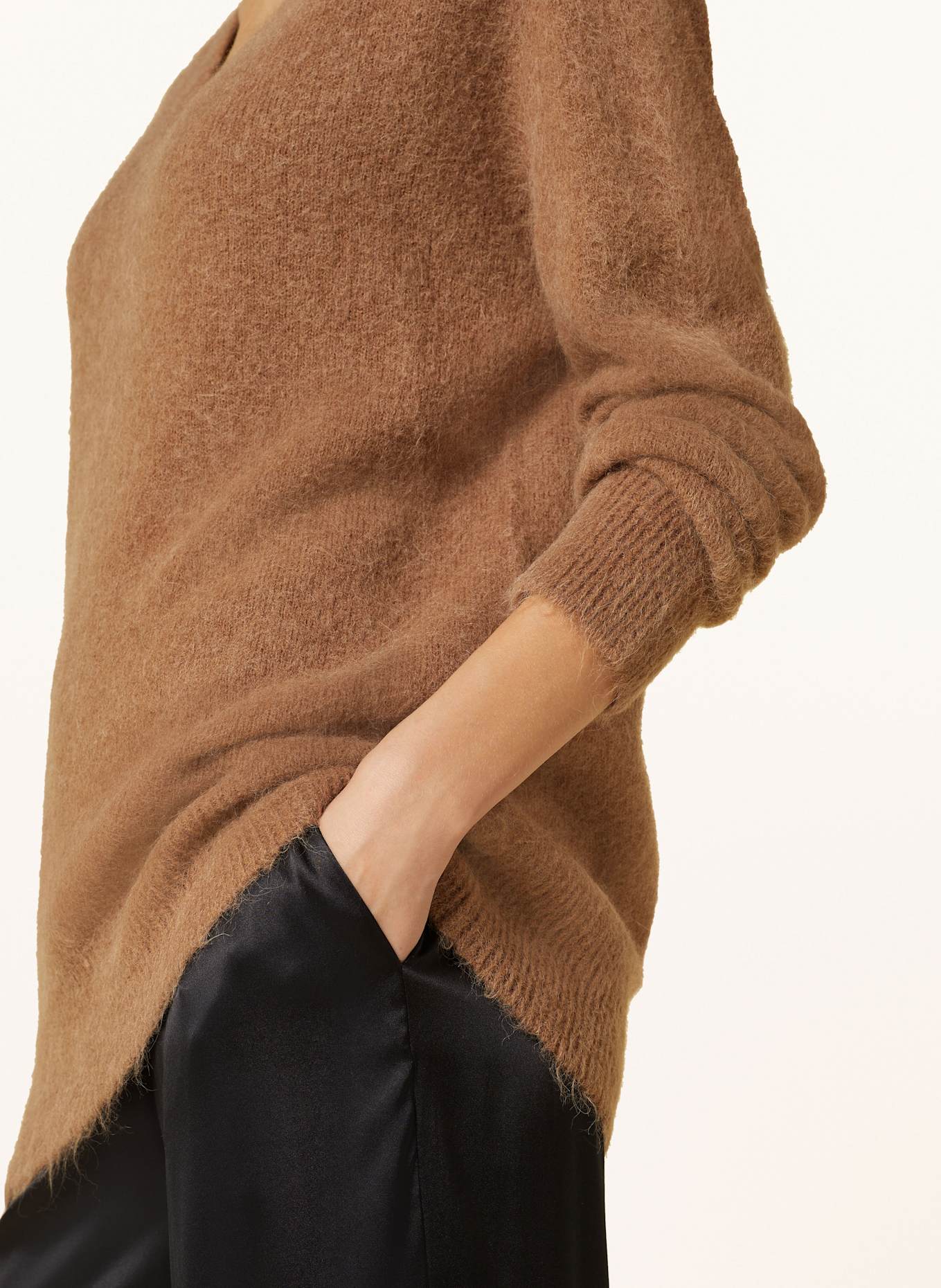 Sweater color camel top