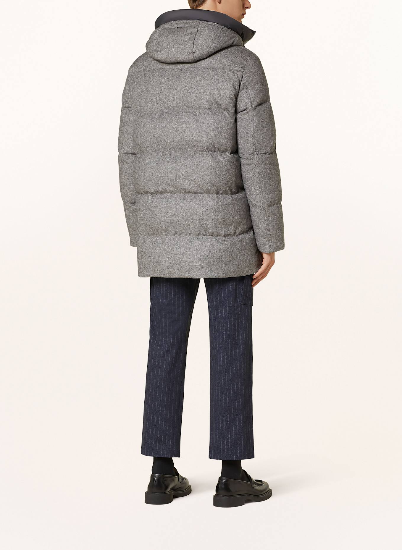 HERNO Daunenjacke mit Seide und Casmere: GRAU