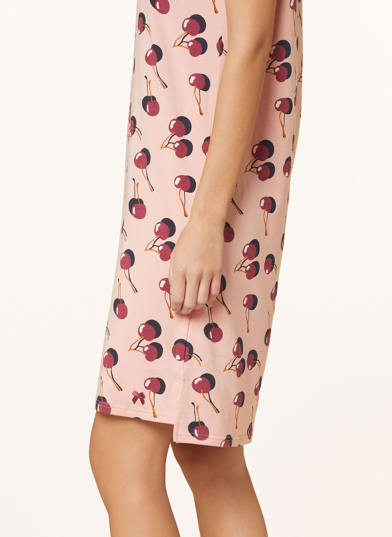 SHORT STORIES Noční košile: RŮŽOVÁ / TMAVĚ ČERVENÁ / TMAVĚ MODRÁ