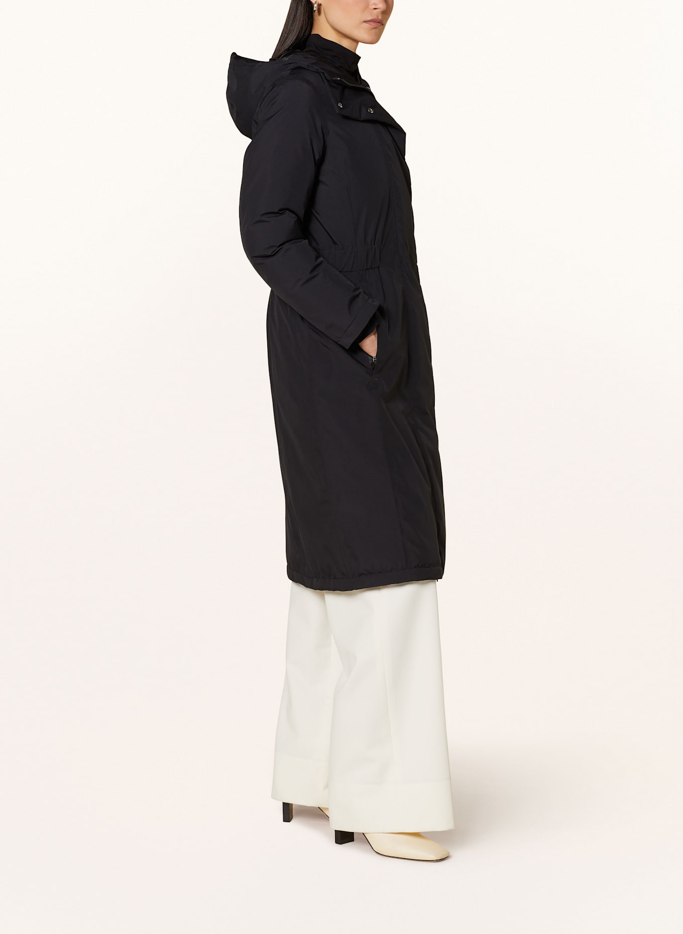 HERNO LAMINAR Péřový kabát: ČERNÁ