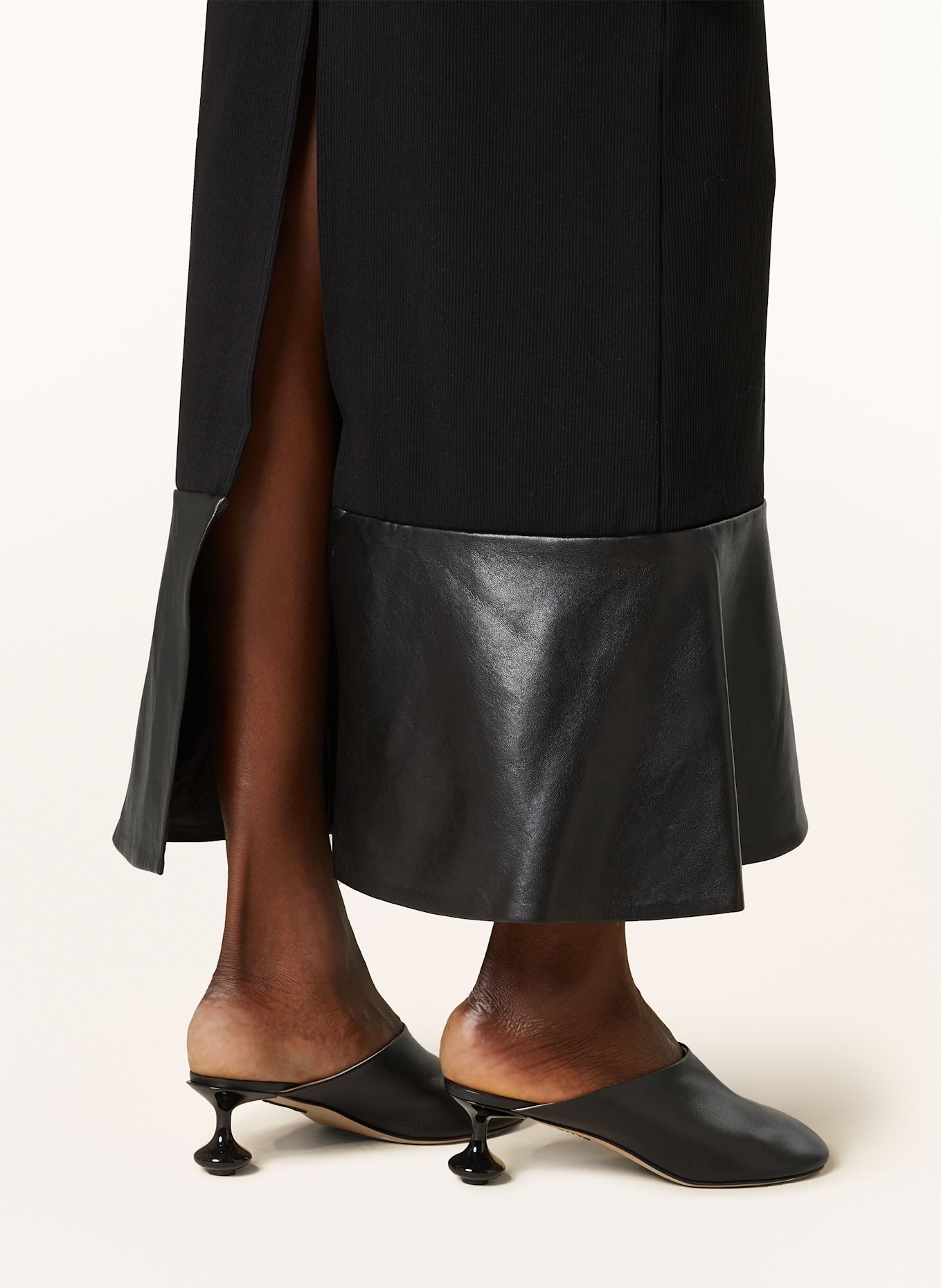 Nanushka Sukienka TALULLA z mieszanki materiałów: CZARNY