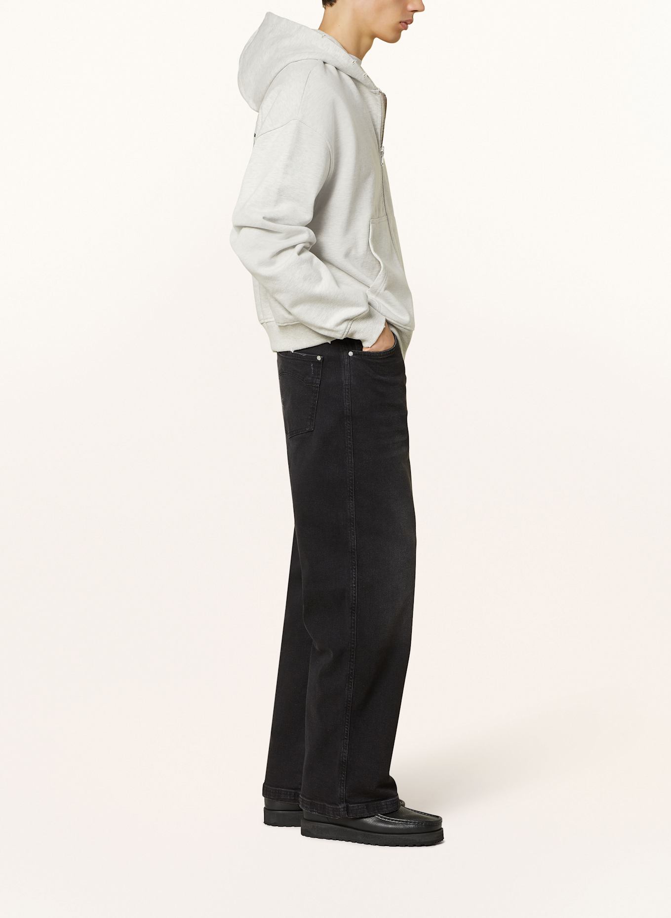 RETERNITY Jeans VÉRA Baggy Fit, Farbe: SCHWARZ (Bild 4)