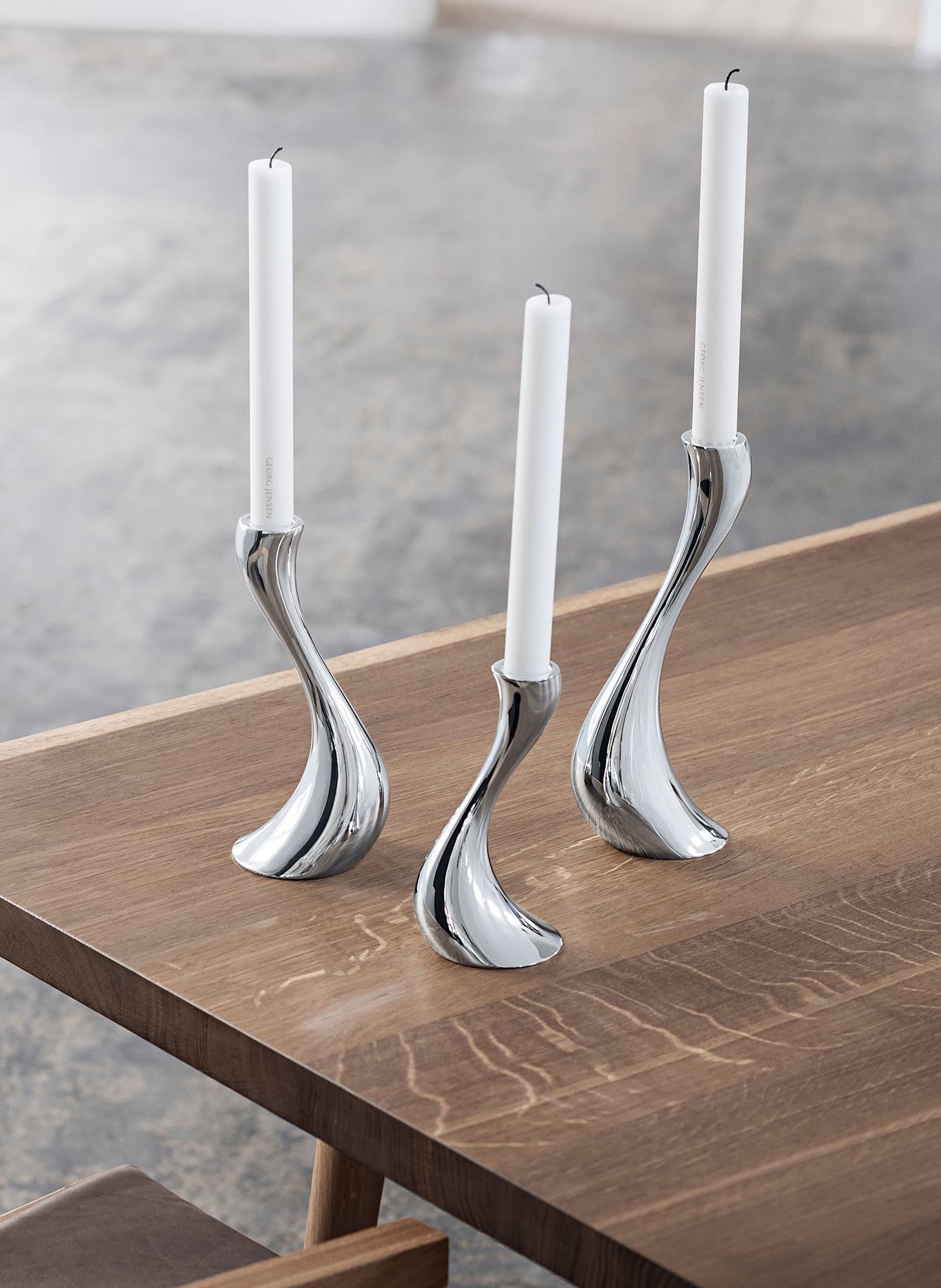 GEORG JENSEN 2er-Set Kerzenhalter COBRA MEDIUM: SILBER