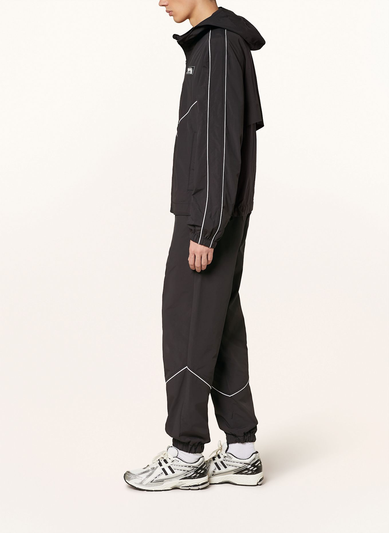 MAISON KITSUNÉ Kurtka: CZARNY