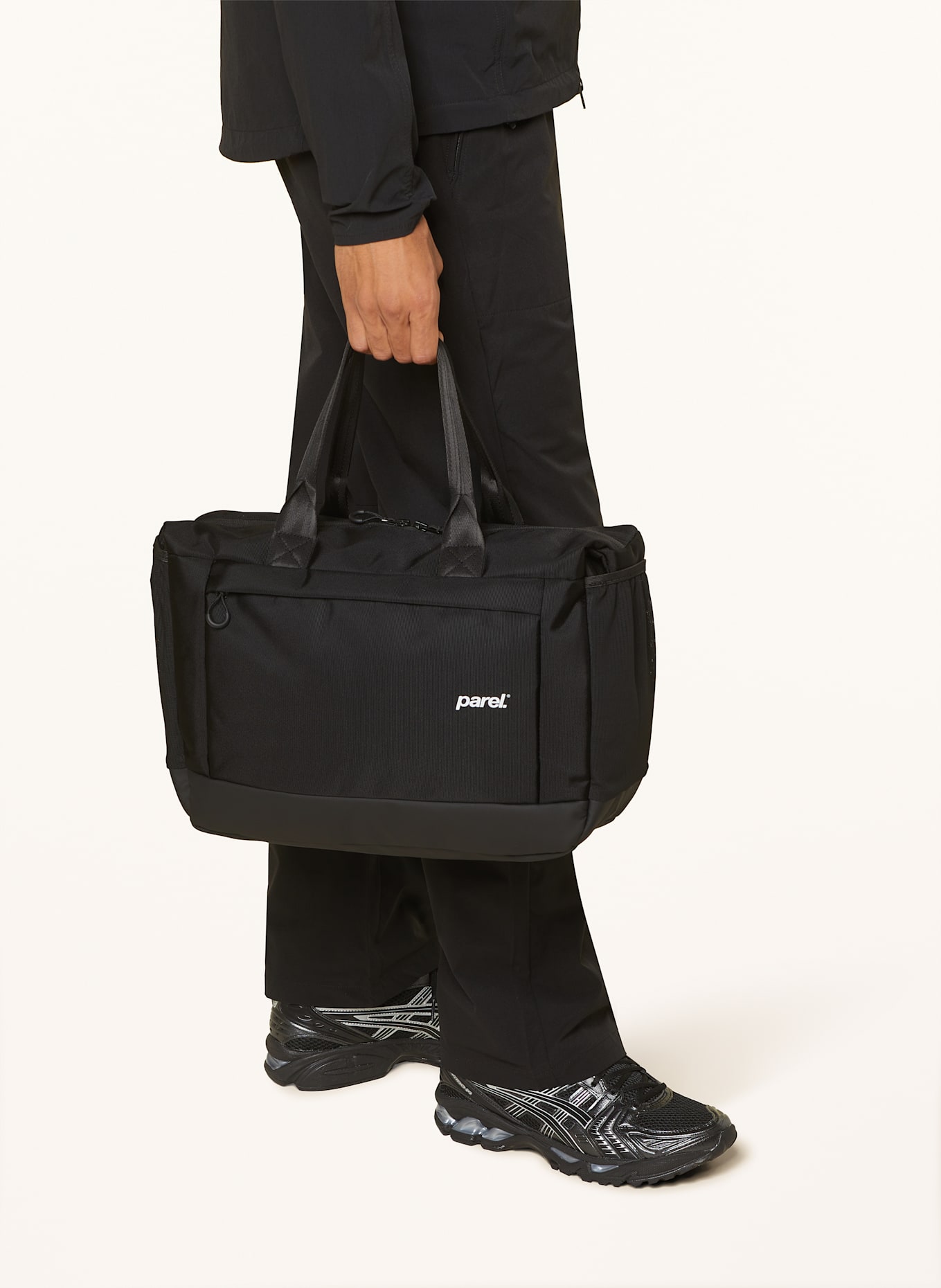 parel. LOKKA LARGE crossbody bag: BLACK