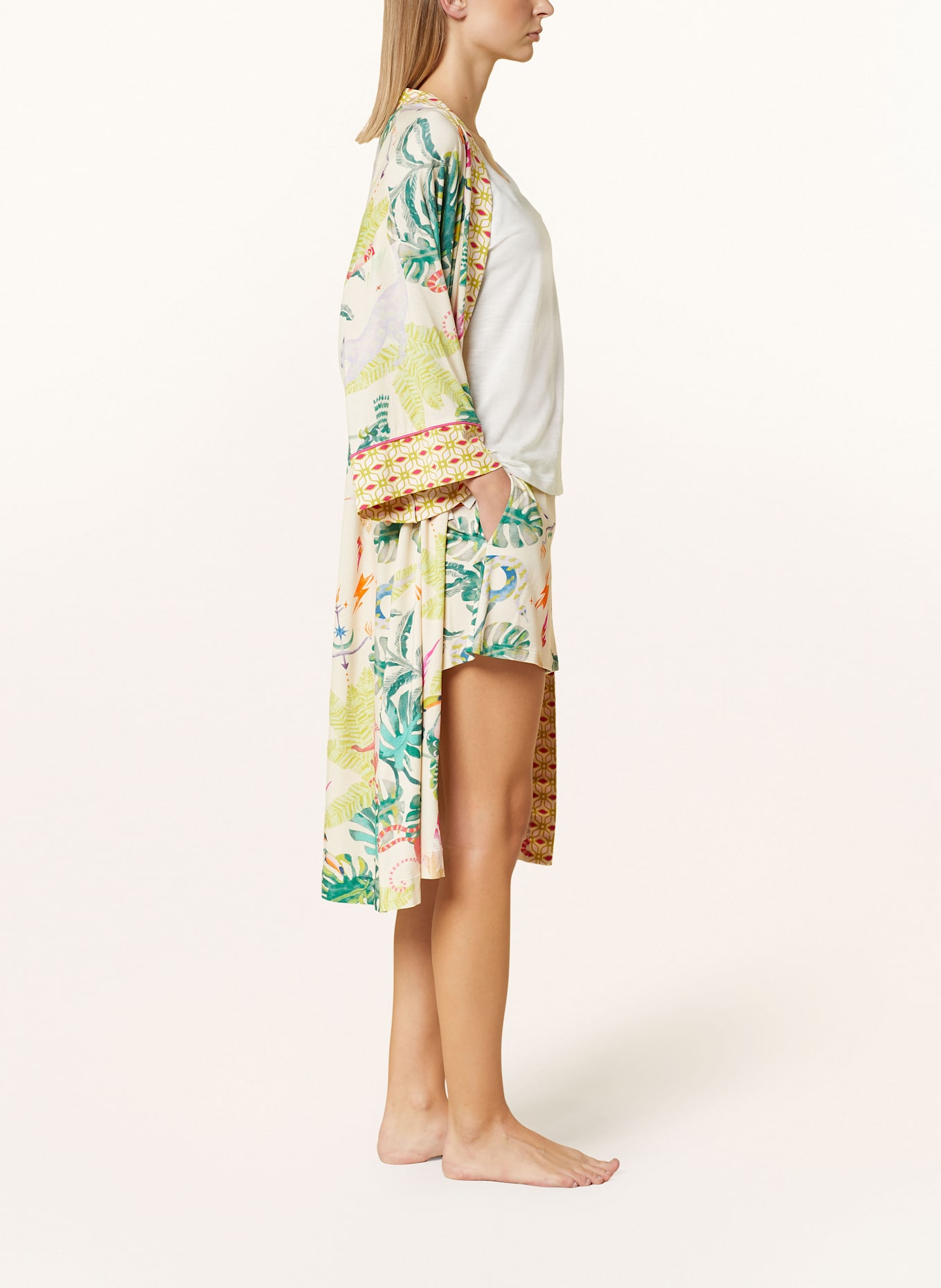 mey Schlafshorts Serie MYSTIC JUNGLE: CREME / GRÜN / HELLLILA