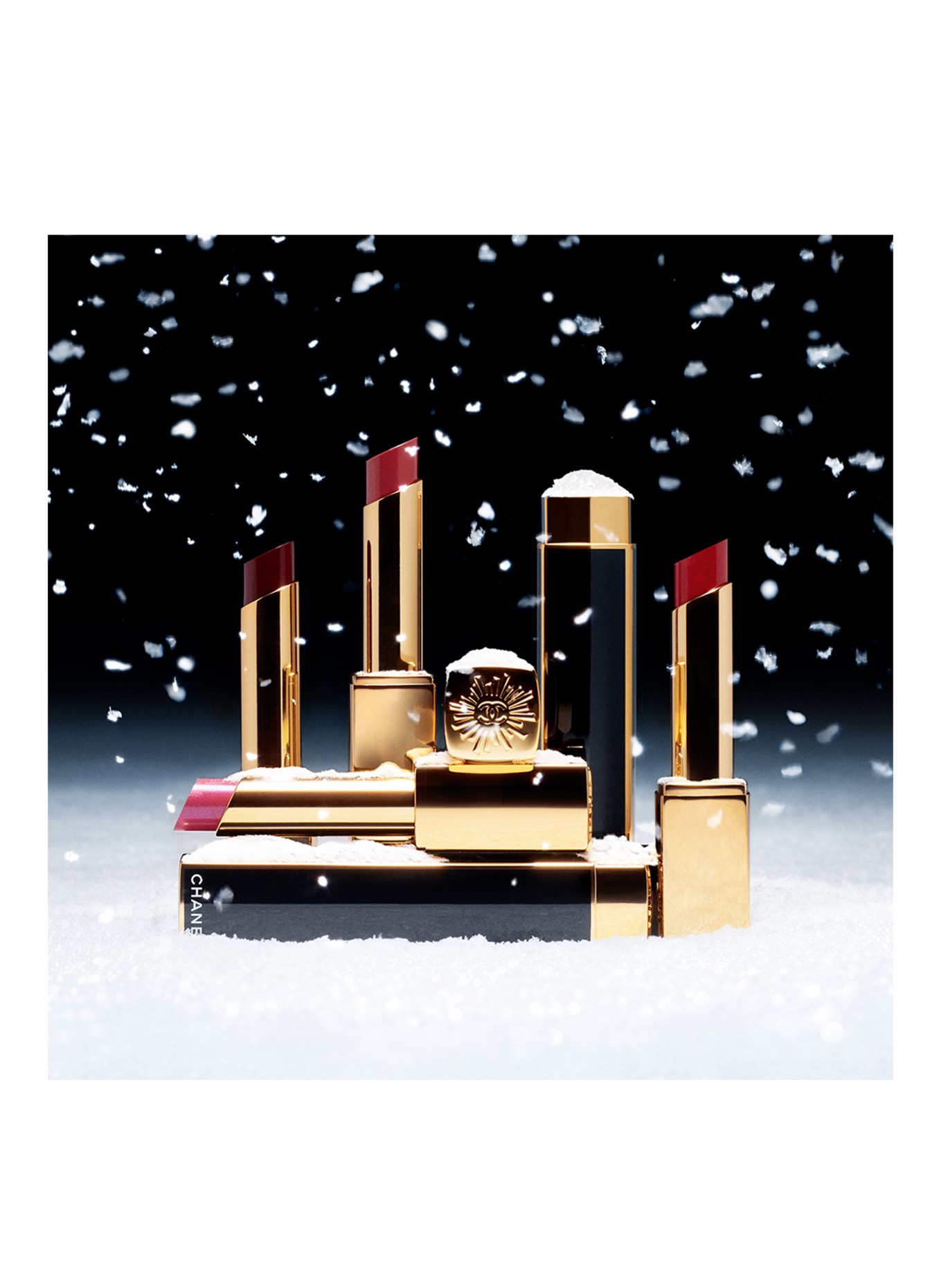 CHANEL ROUGE ALLURE L’EXTRAIT: 937 ROUGE SPÉCTRAL