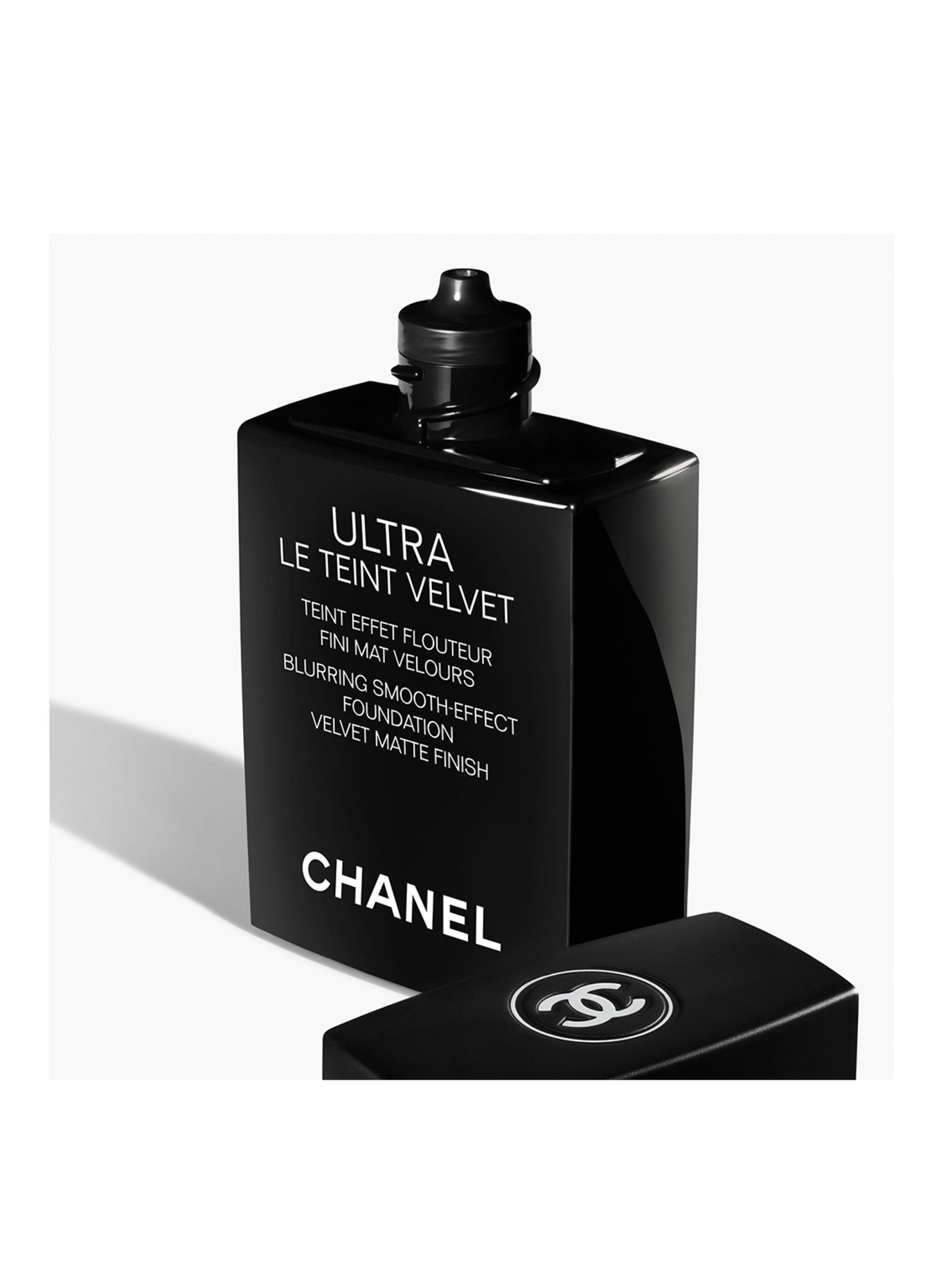 CHANEL ULTRA LE TEINT VELVET: BD21