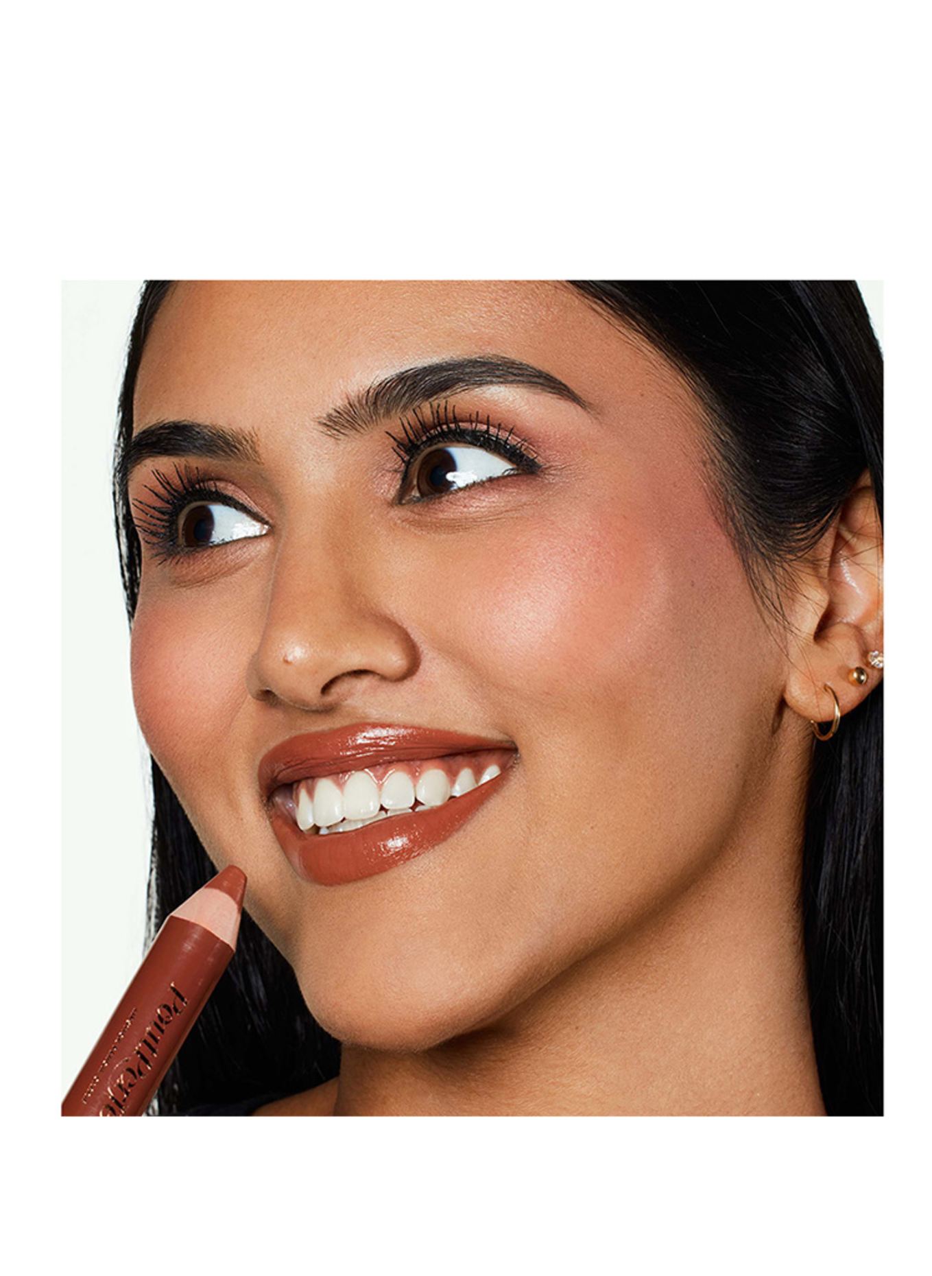 ZOEVA POUT PERFECT LIPSTICK PENCIL: CARRIE