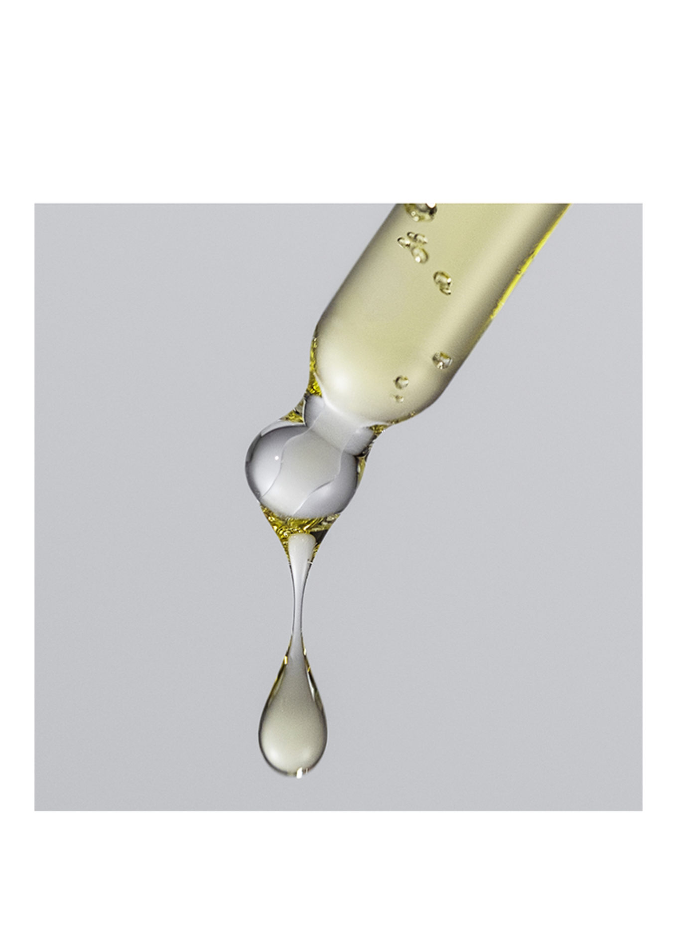 LIVING PROOF PAS DE FRISOTTIS