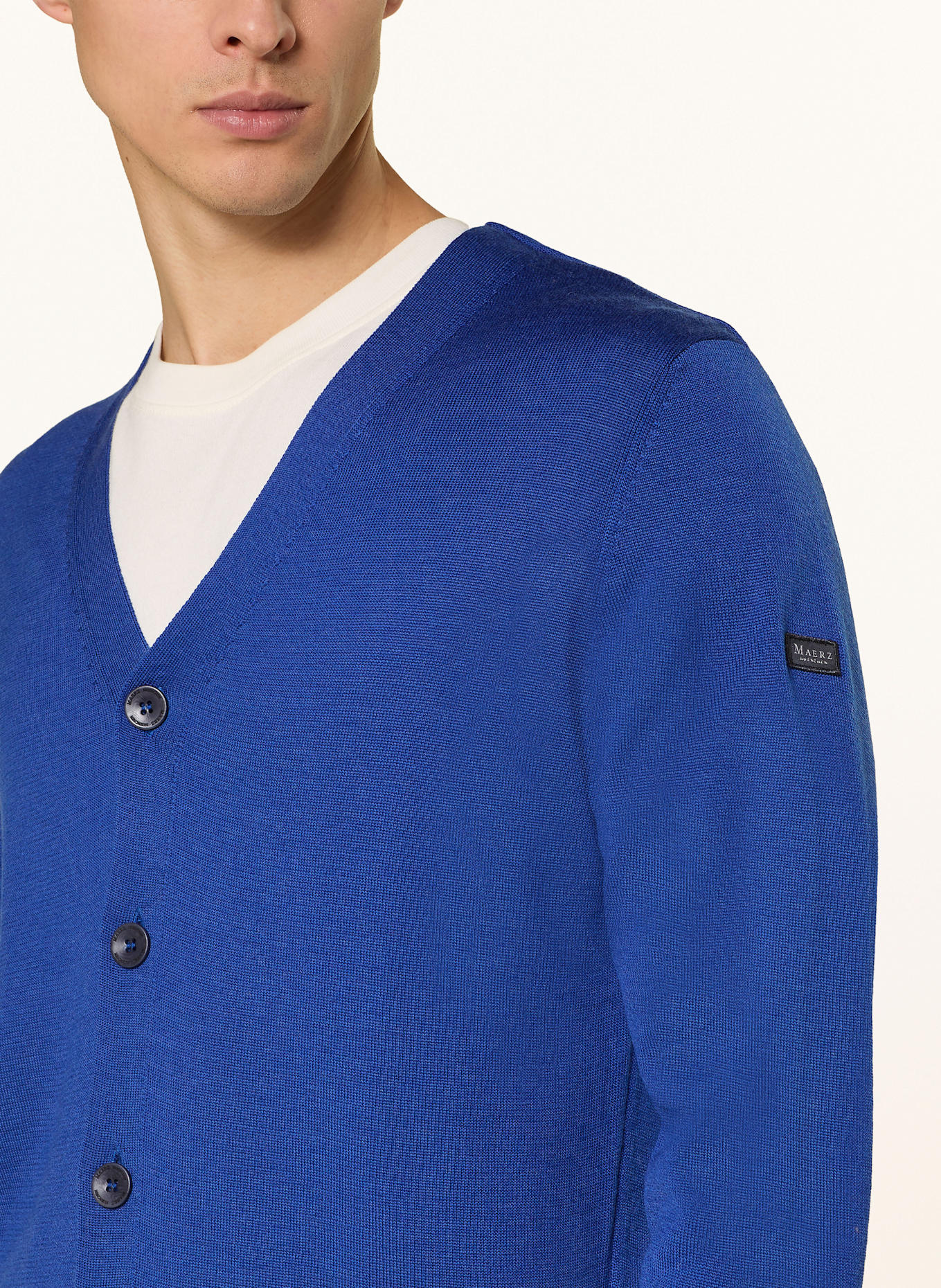 MAERZ MUENCHEN Strickjacke: BLAU