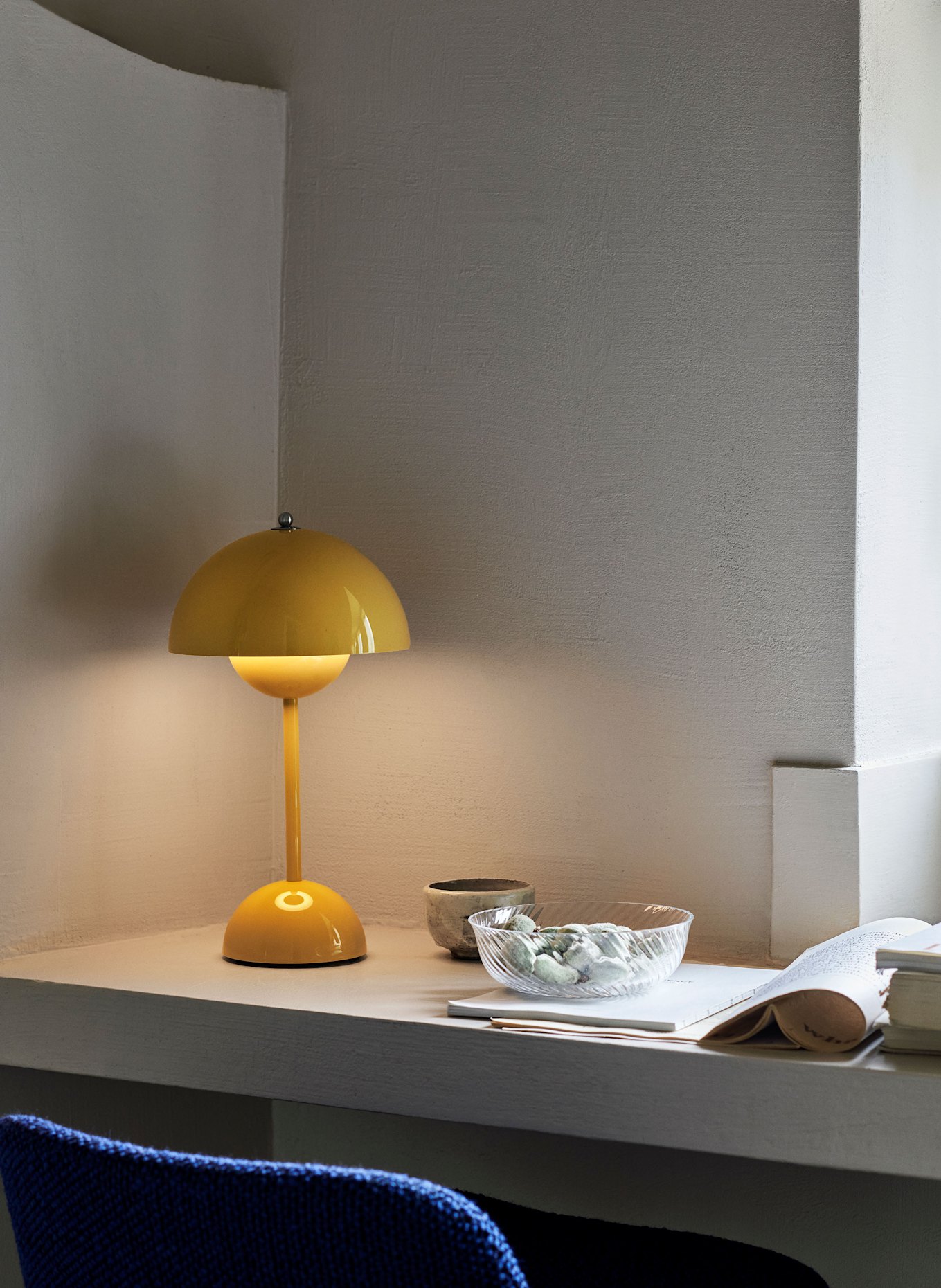 &Tradition Tischleuchte FLOWERPOT VP9: DUNKELGELB