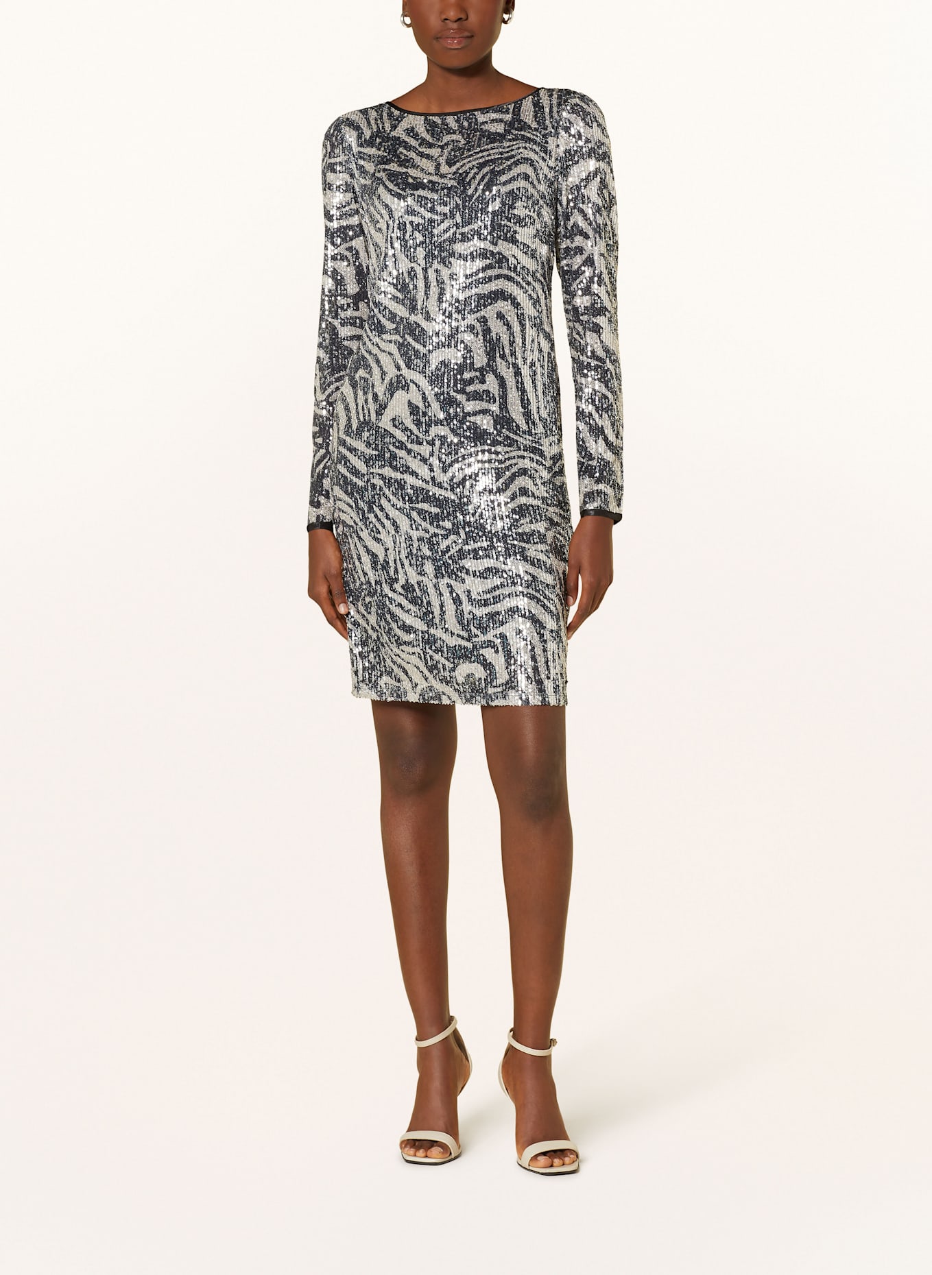 BETTY&CO Šaty s flitry: ČERNÁ / REŽNÁ