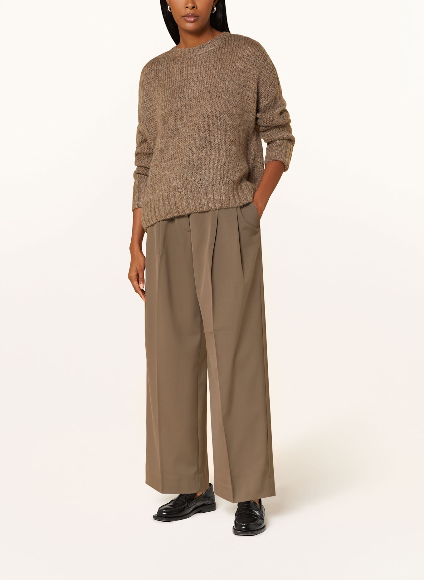 CARTOON Sweater: BROWN