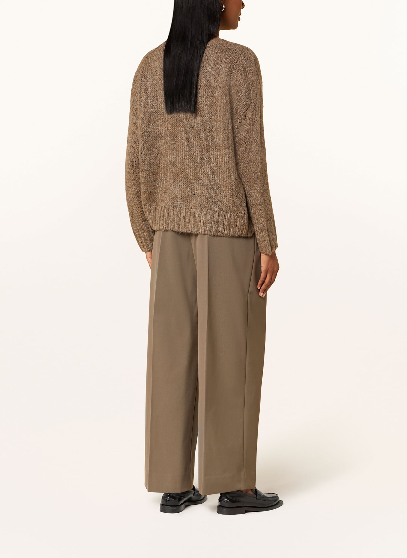 CARTOON Sweater: BROWN
