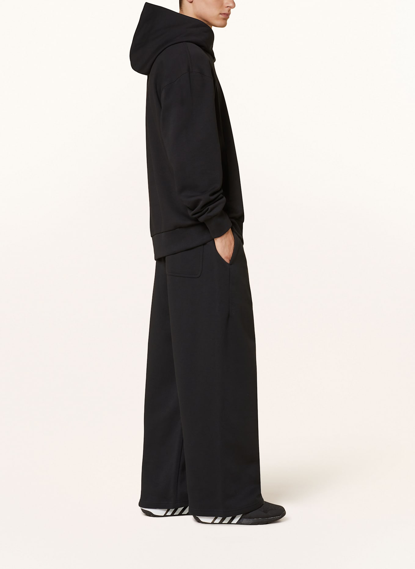 adidas Sweatpants: BLACK