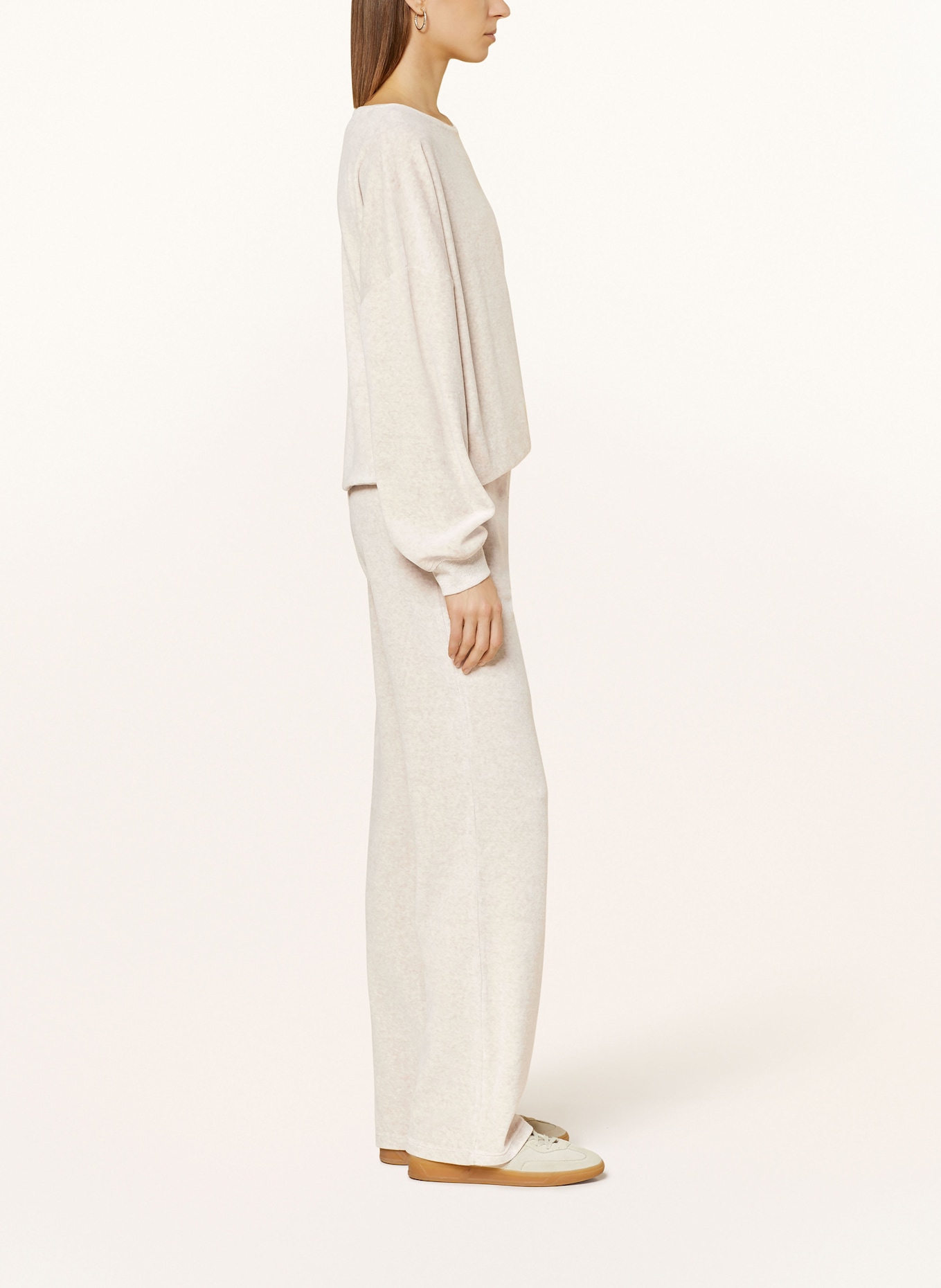 Juvia Nickihose: CREME