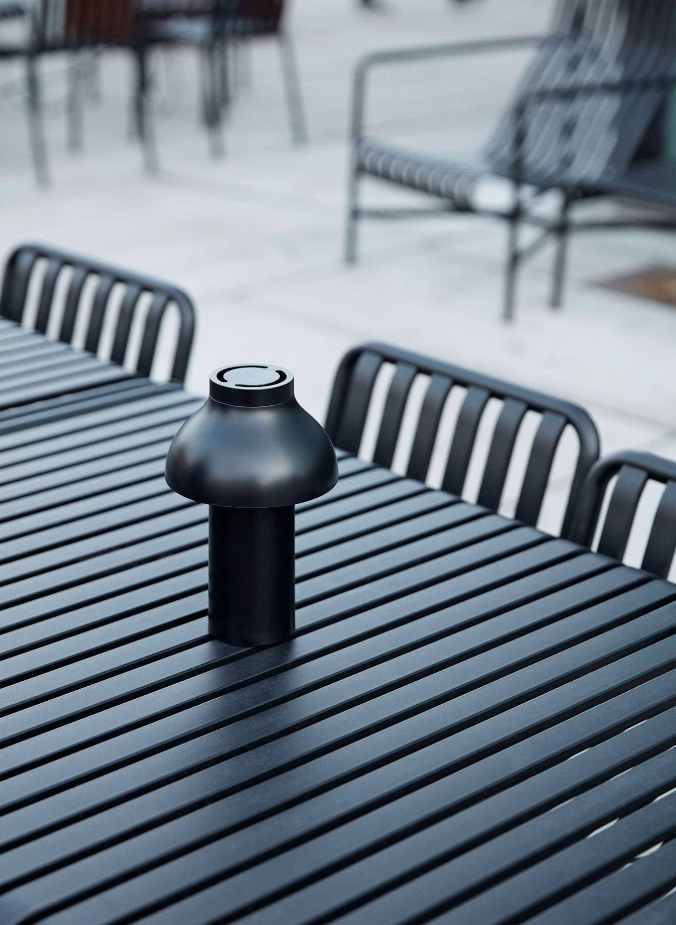 HAY Tischleuchte PC PORTABLE: SCHWARZ