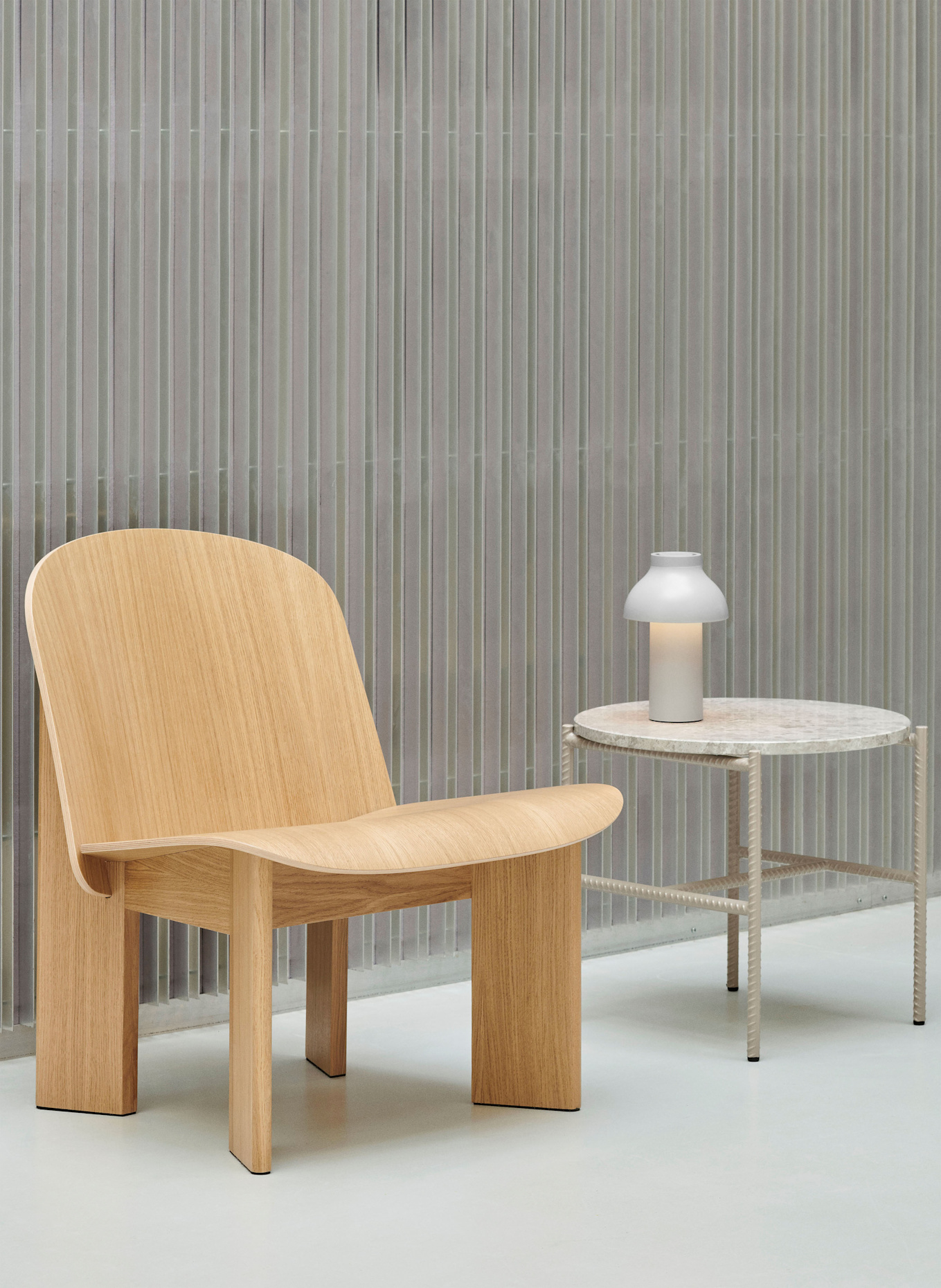 HAY Tischleuchte PC PORTABLE: HELLGRAU