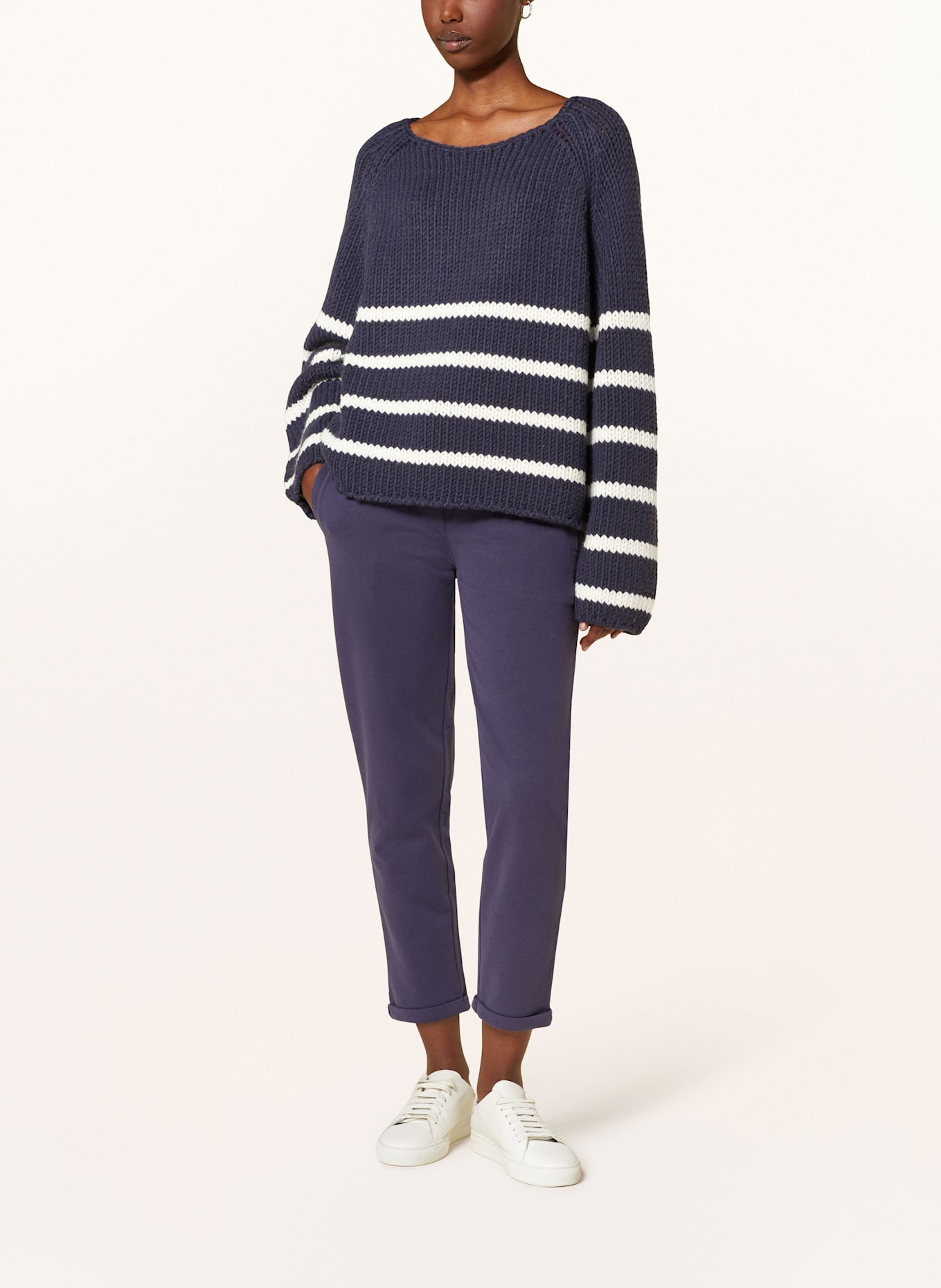 Juvia Sweater DORA: DARK BLUE / WHITE