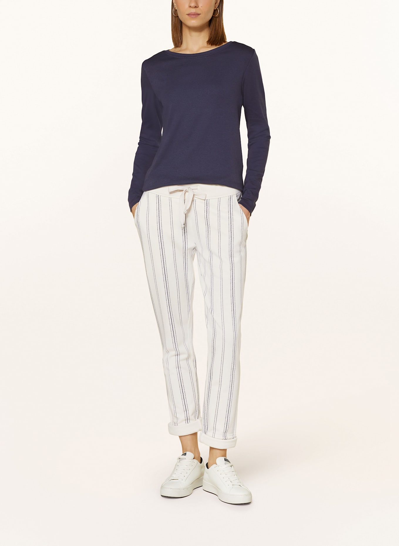 Juvia Sweatpants CATHY: CREME / DUNKELBLAU