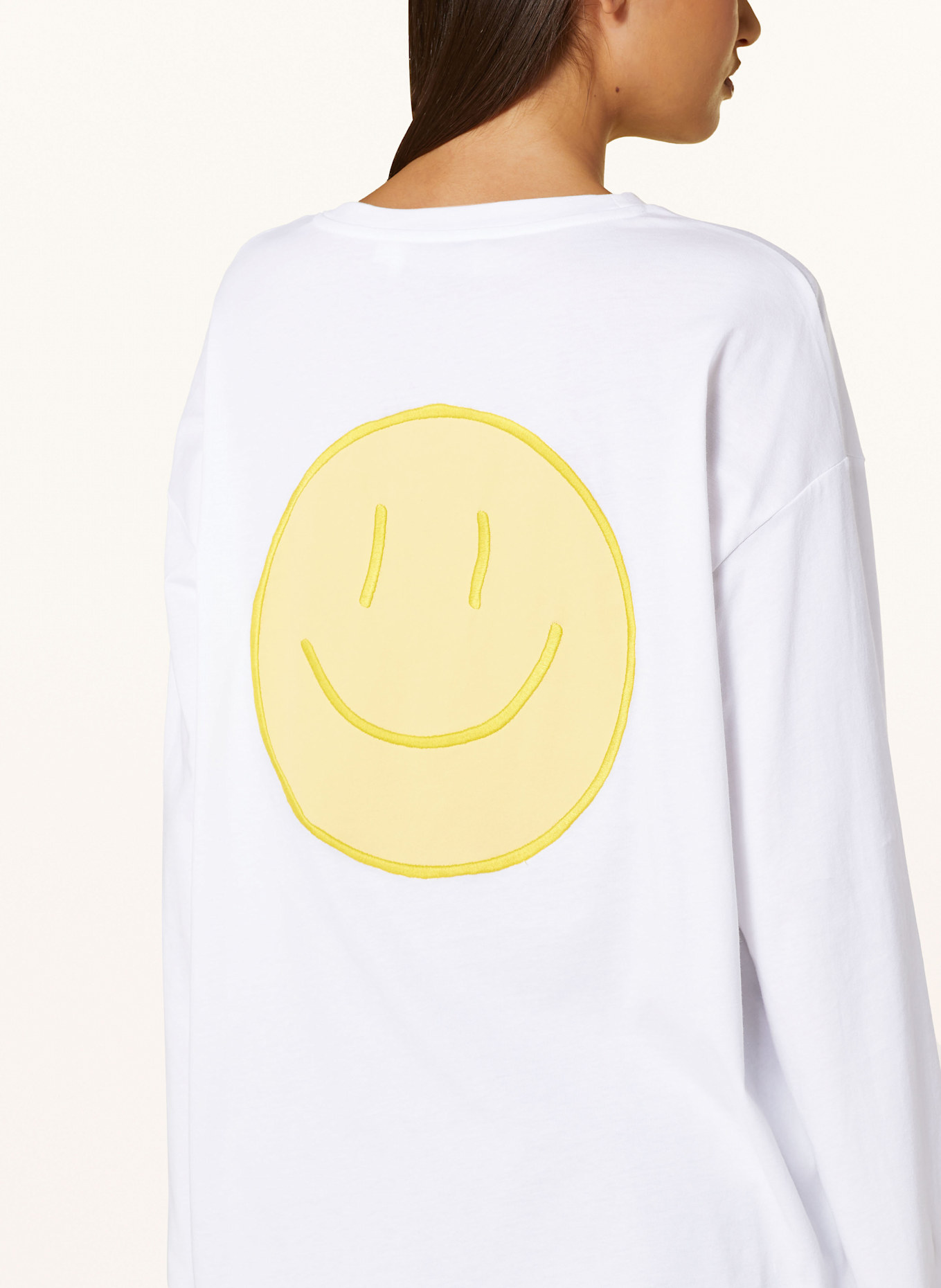 ARMEDANGELS Oversized long sleeve shirt FIETAA SMILE: WHITE / YELLOW