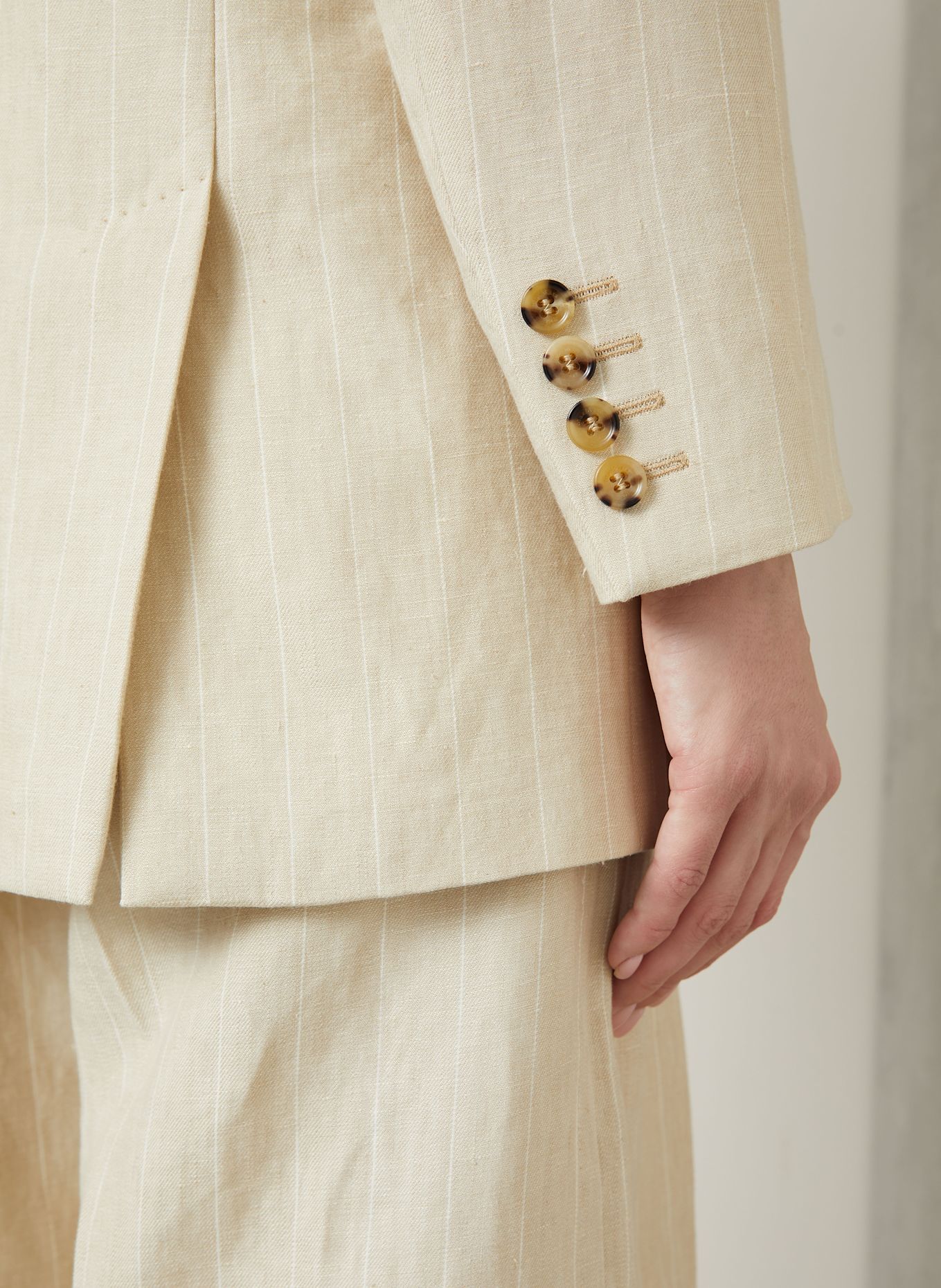 Max Mara GERLA linen long blazer in beige/ cream