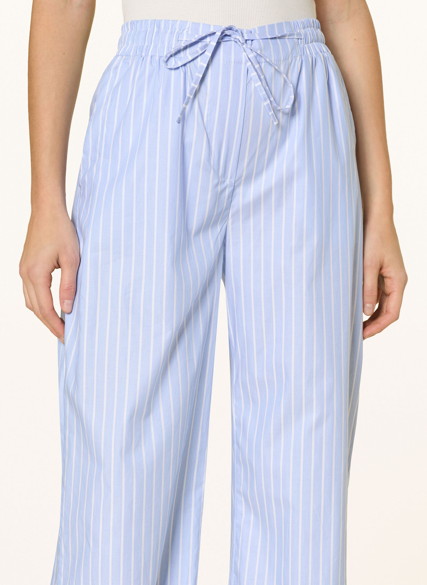 TRUE RELIGION Kalhoty: TMAVĚ MODRÁ / BÍLÁ