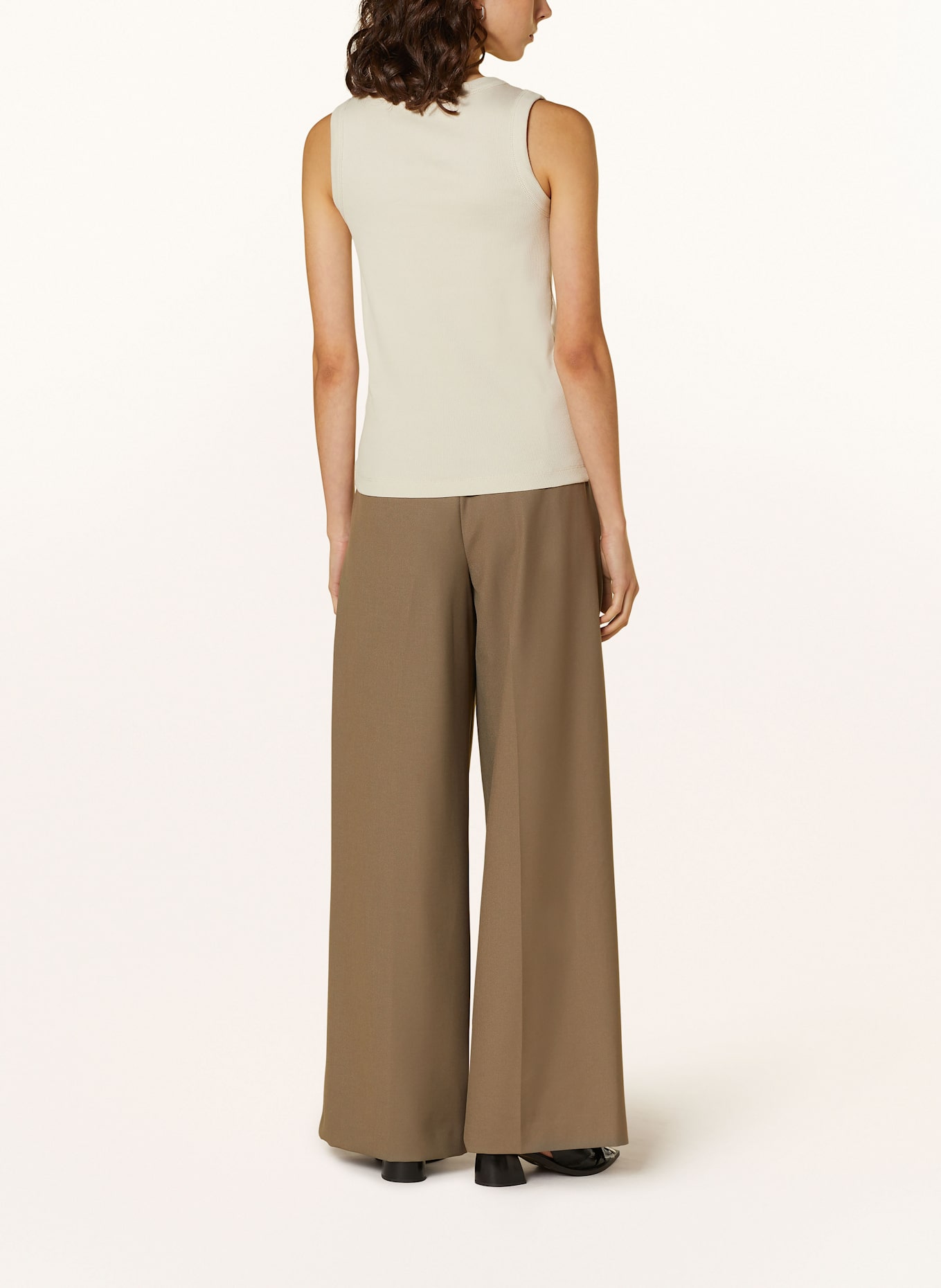 MRS & HUGS Top: BEIGE