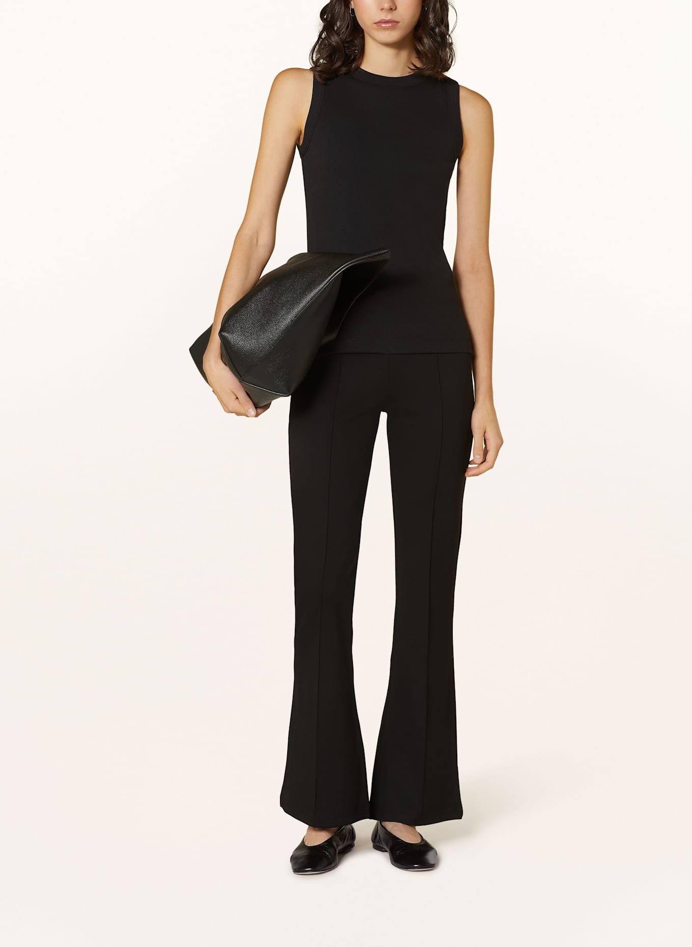 MRS & HUGS Top: BLACK