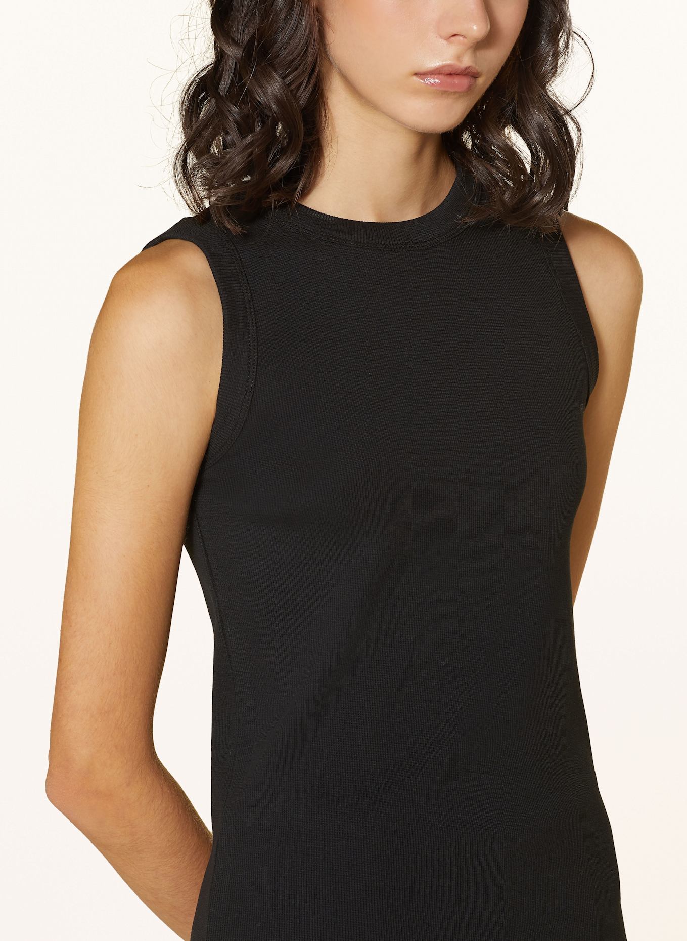 MRS & HUGS Top: BLACK