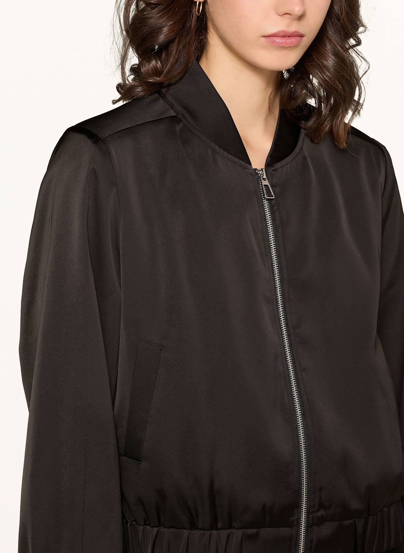 MRS & HUGS Satinblouson: SCHWARZ